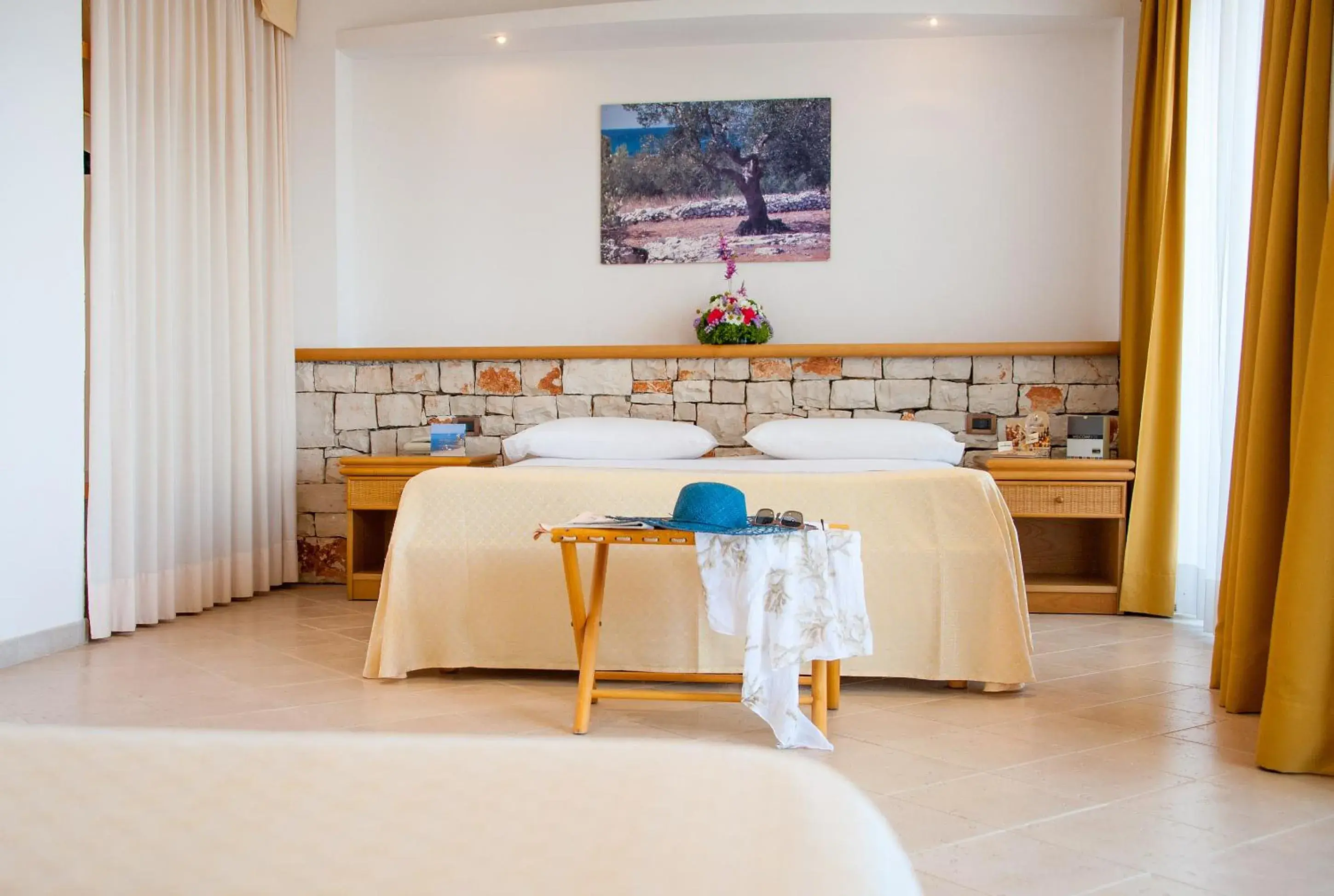 Bed in Hotel Terminal - Caroli Hotels