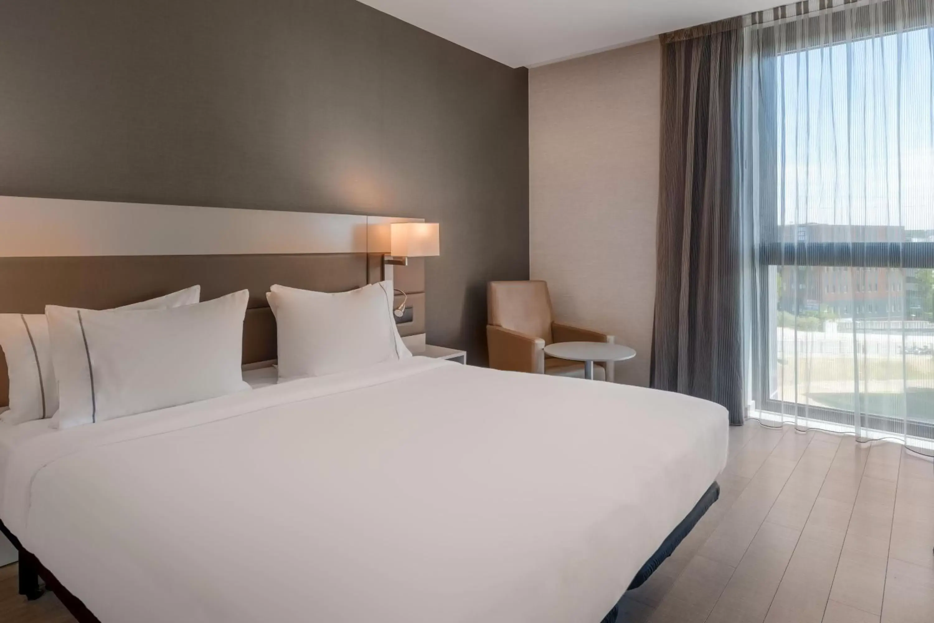 Photo of the whole room, Bed in AC Hotel San Cugat by Marriott