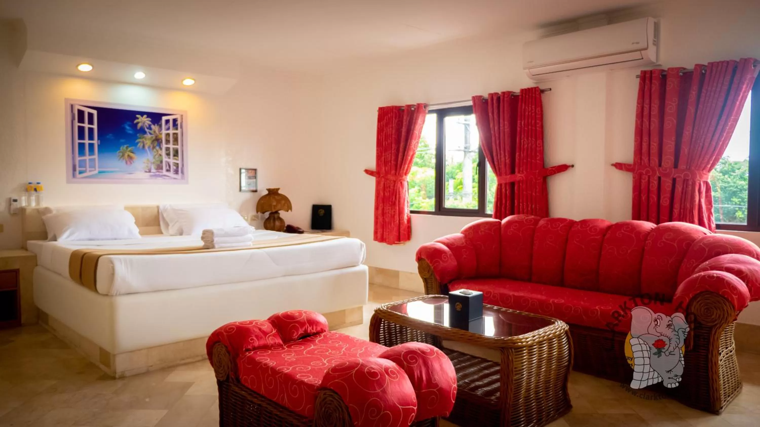 Bed in Clarkton Hotel Apartment