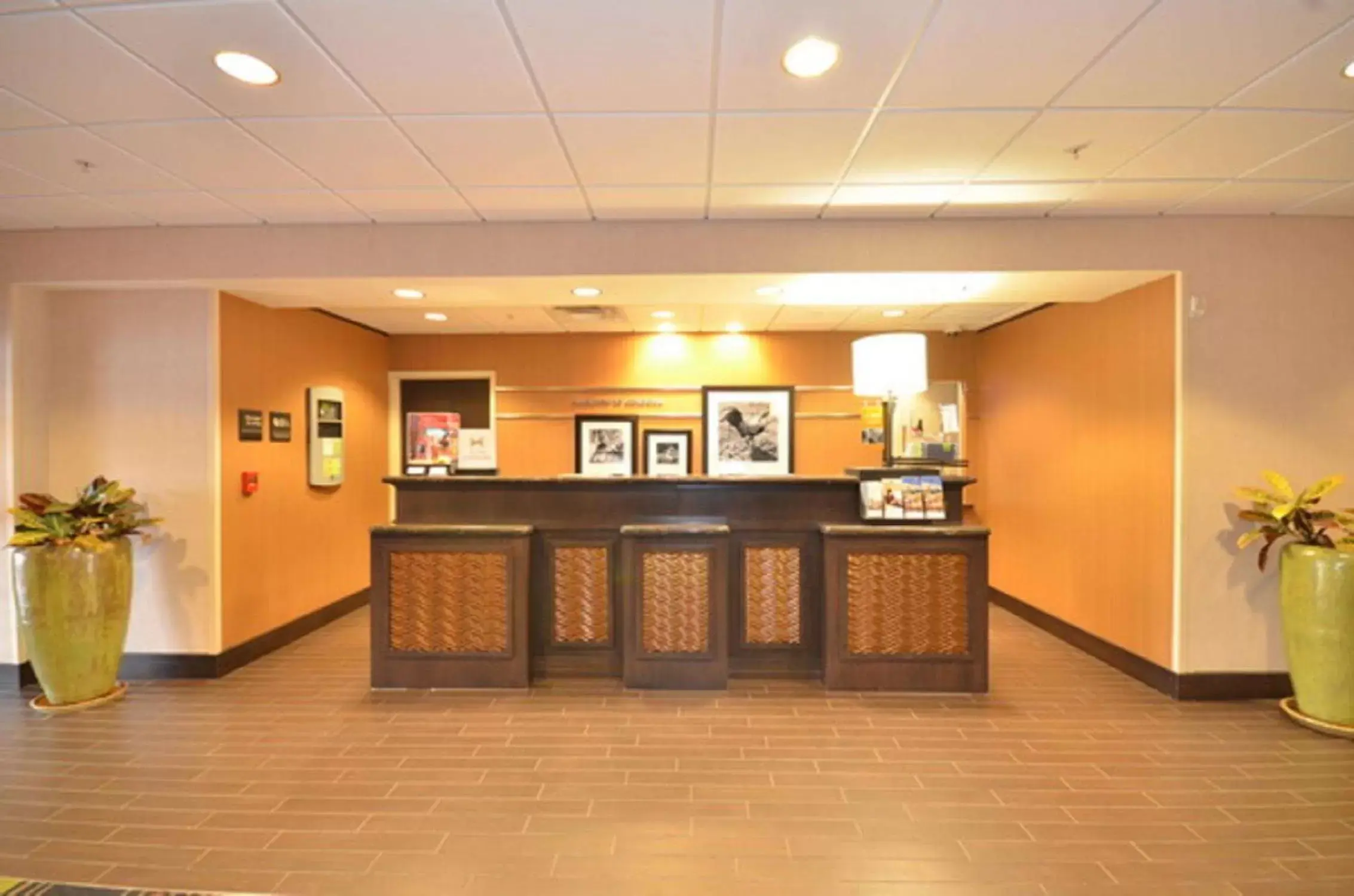 Lobby or reception, Lobby/Reception in Hampton Inn and Suites Tulsa/Catoosa