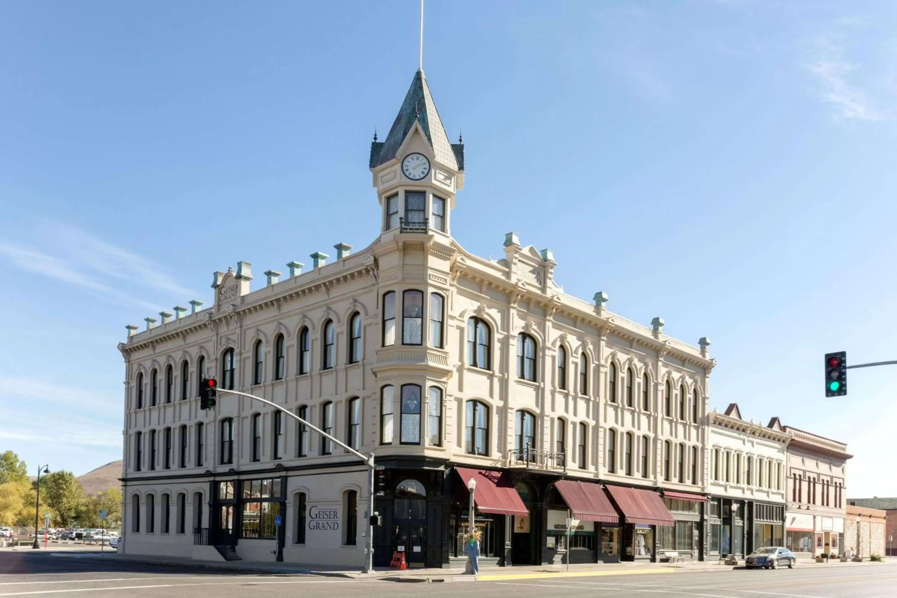 Other, Property Building in Knights Inn - Baker City
