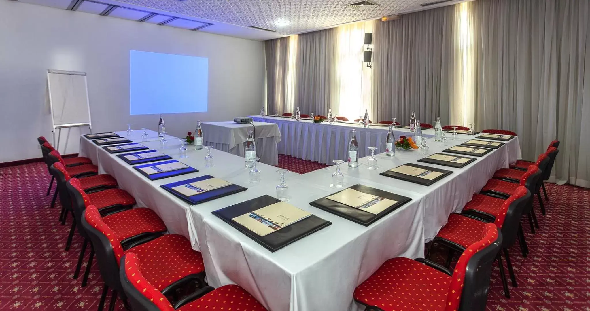 Meeting/conference room in El Mouradi Palace