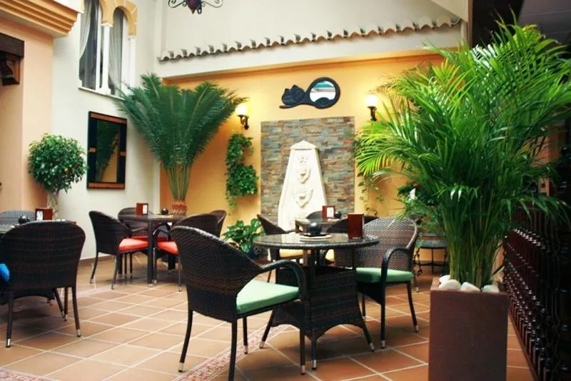 Restaurant/places to eat in Hotel María Cristina