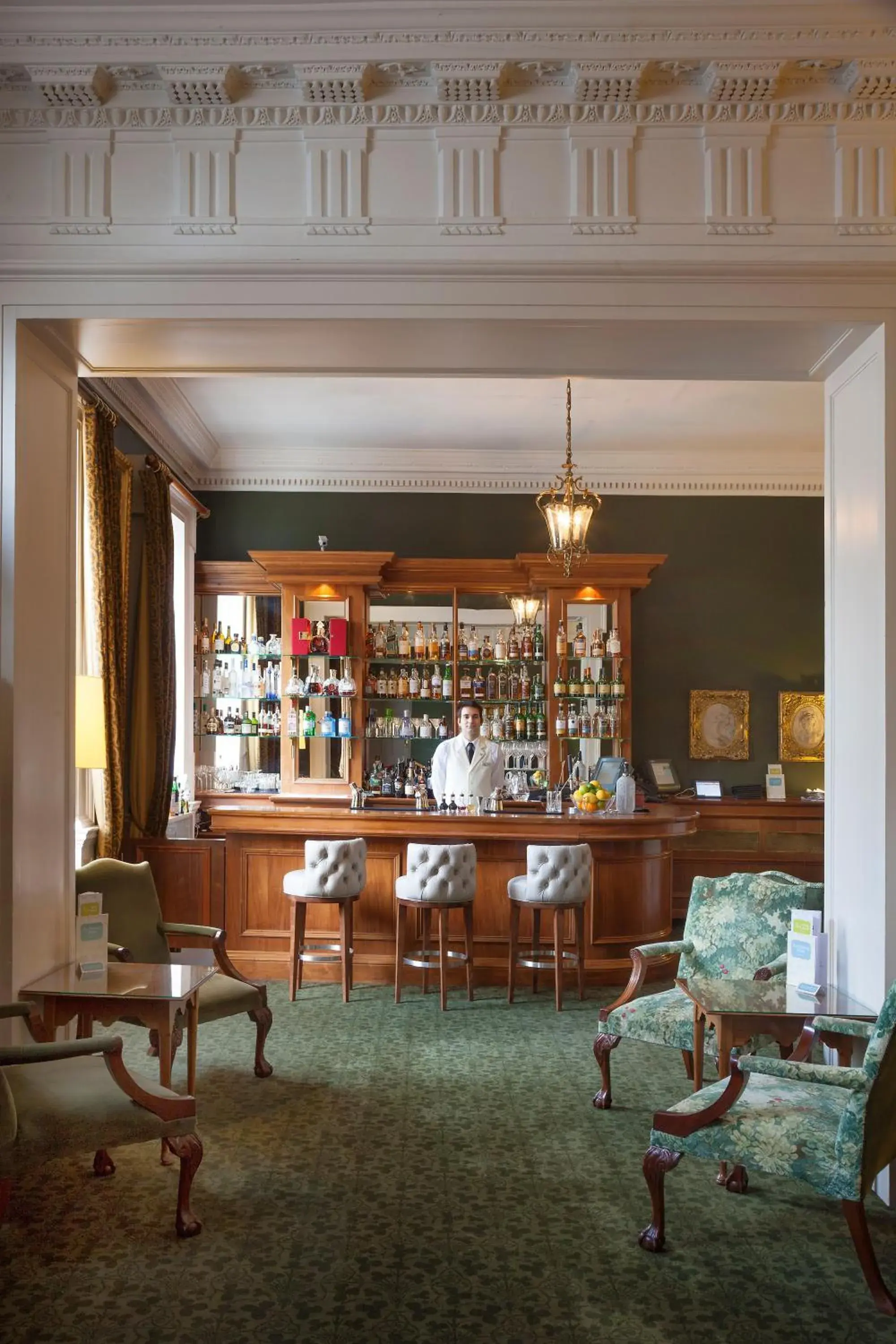 Alcoholic drinks, Lounge/Bar in The Merrion Hotel