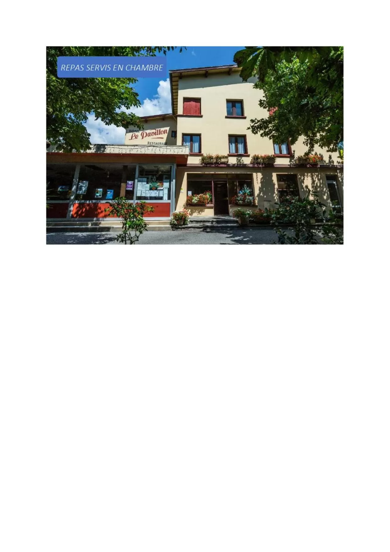 Property Building in Hôtel Restaurant Le Pavillon