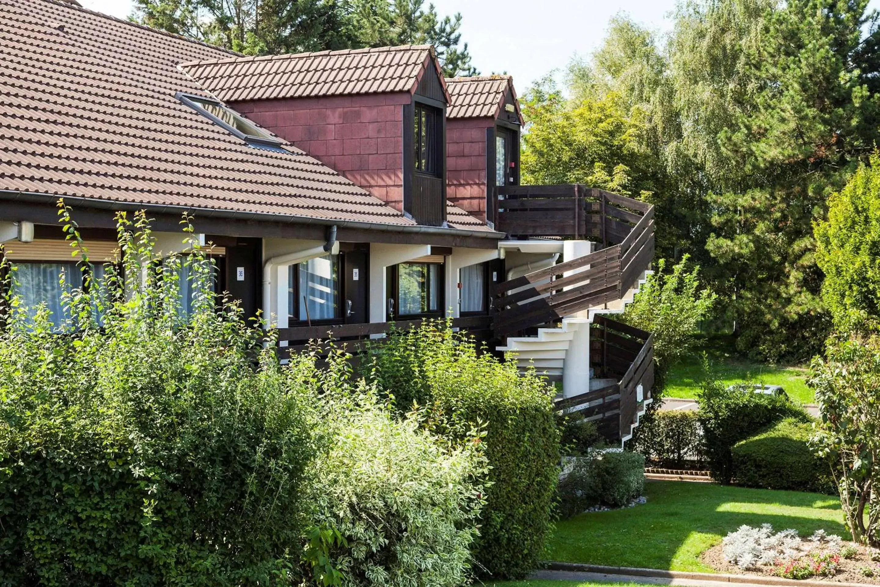 Property building in Comfort Hotel Lens - Noyelles Godault Property building in Comfort Hotel Lens - Noyelles Godault