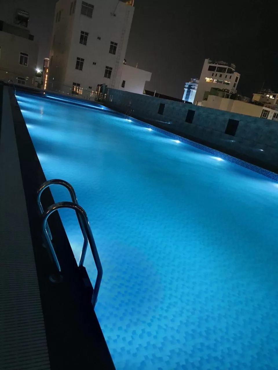 Pool view in FLC Sea Tower Quy Nhơn - Homostay