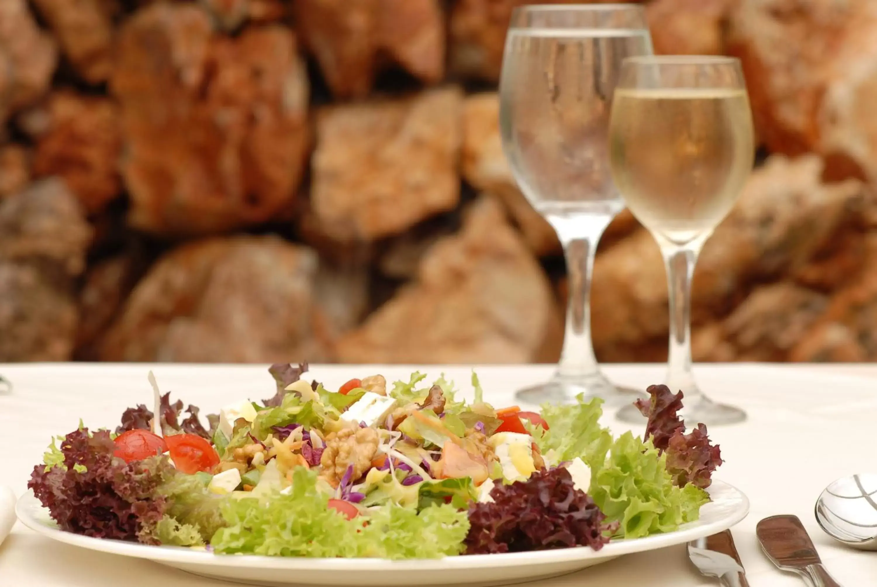 Food and drinks in Athens Atrium Hotel & Jacuzzi Suites Food and drinks in Athens Atrium Hotel & Jacuzzi Suites