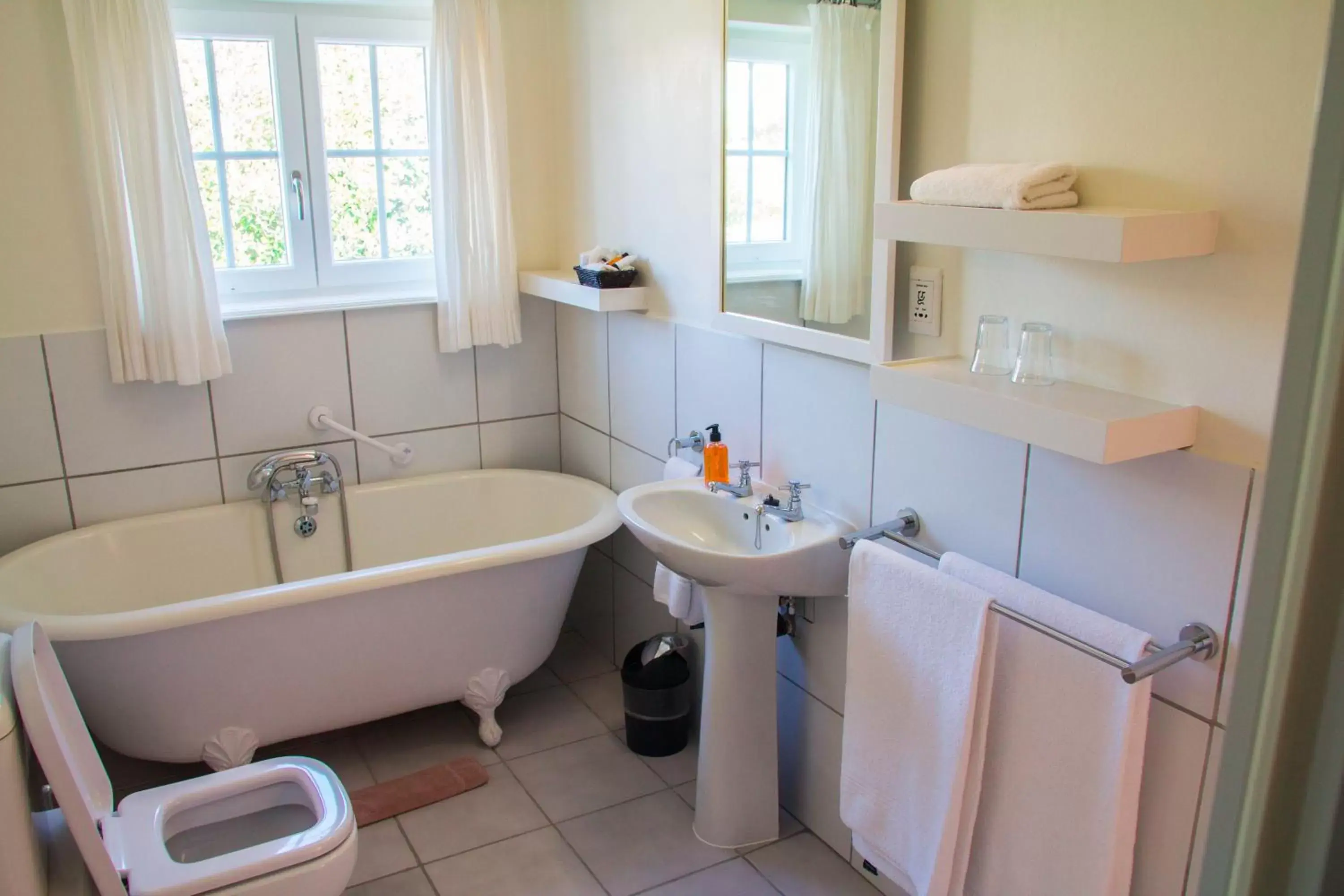 Bathroom in Milkwood Manor on Sea