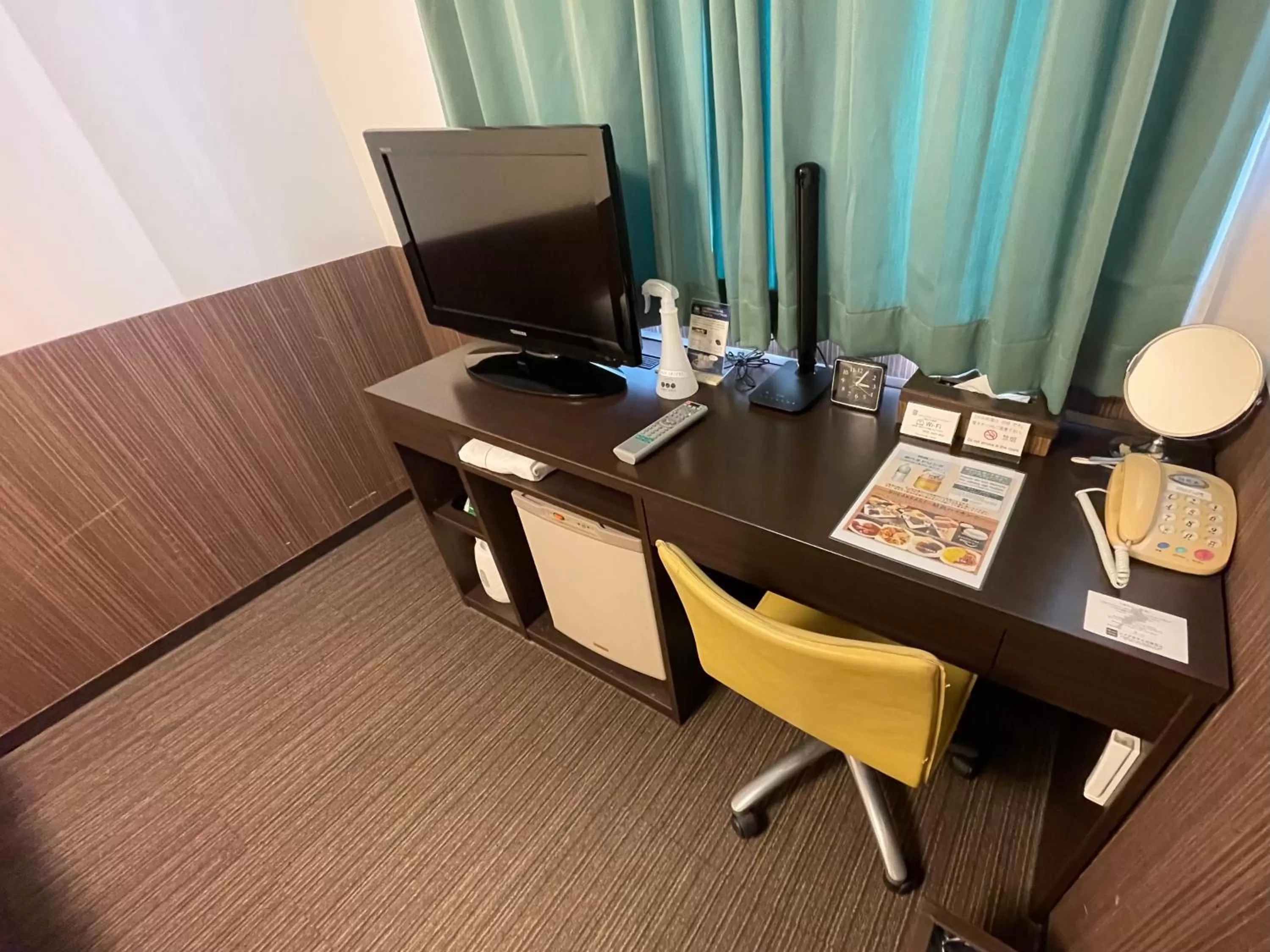 Photo of the whole room in le Lac HOTEL Otsu Ishiyama