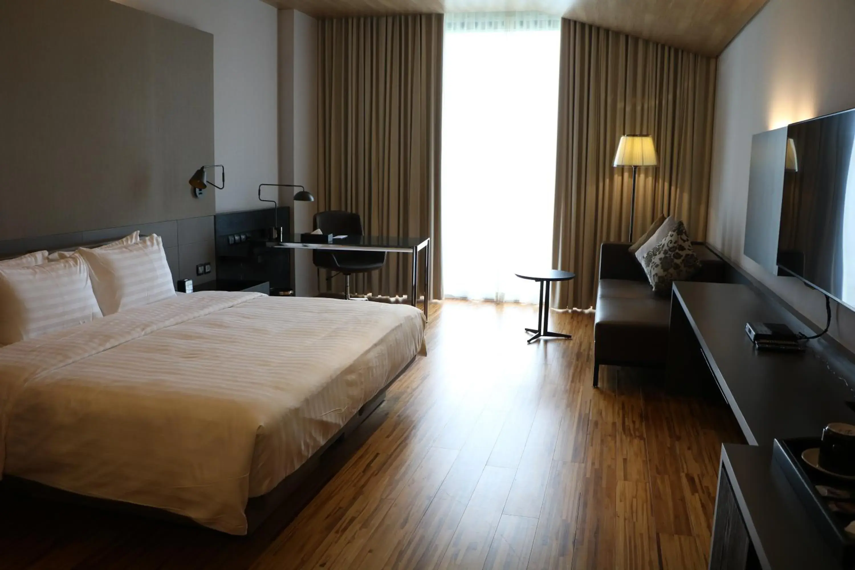 Photo of the whole room, Bed in Midori Clark Hotel And Casino