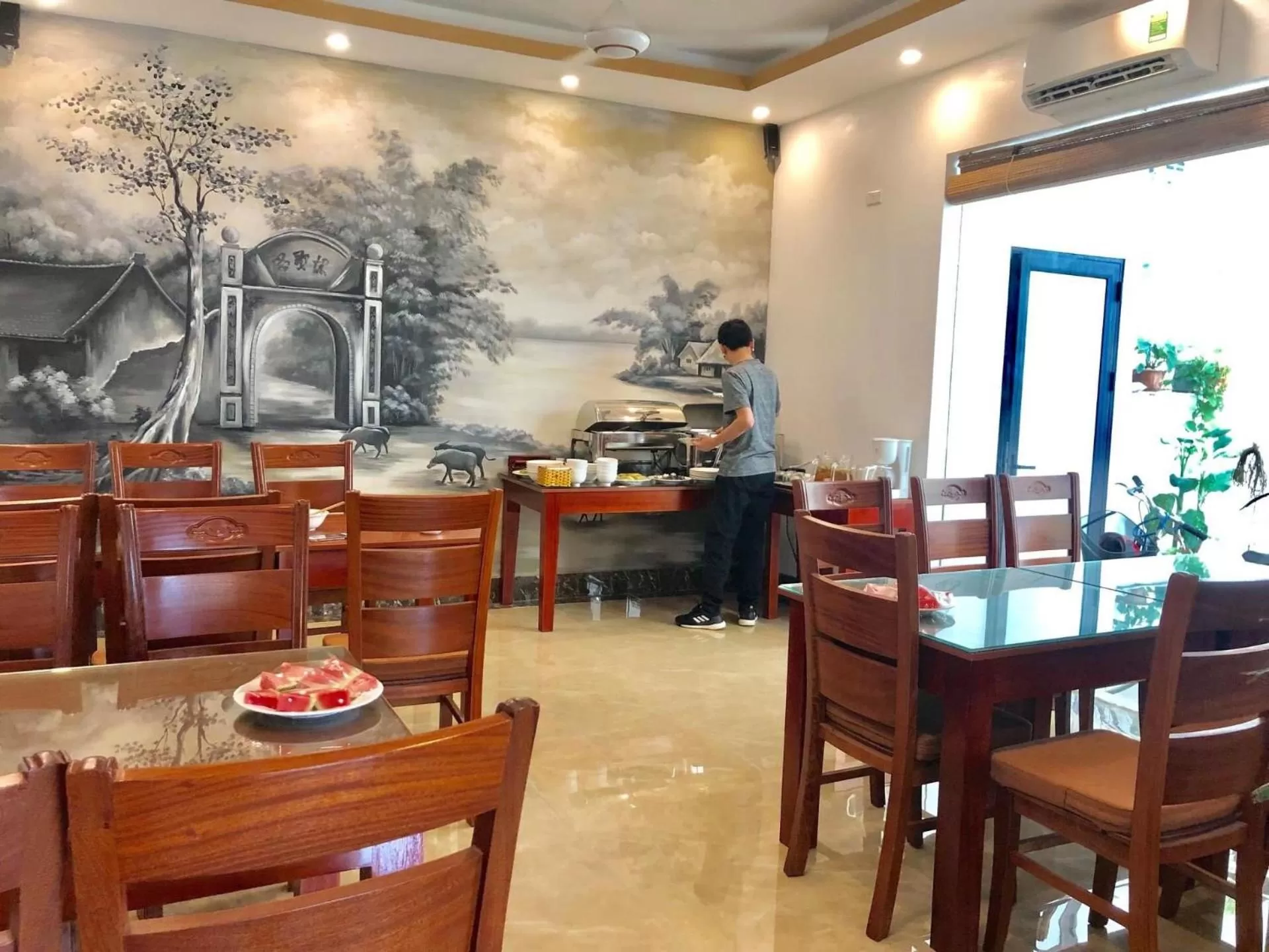 Restaurant/places to eat in O Zoli Home