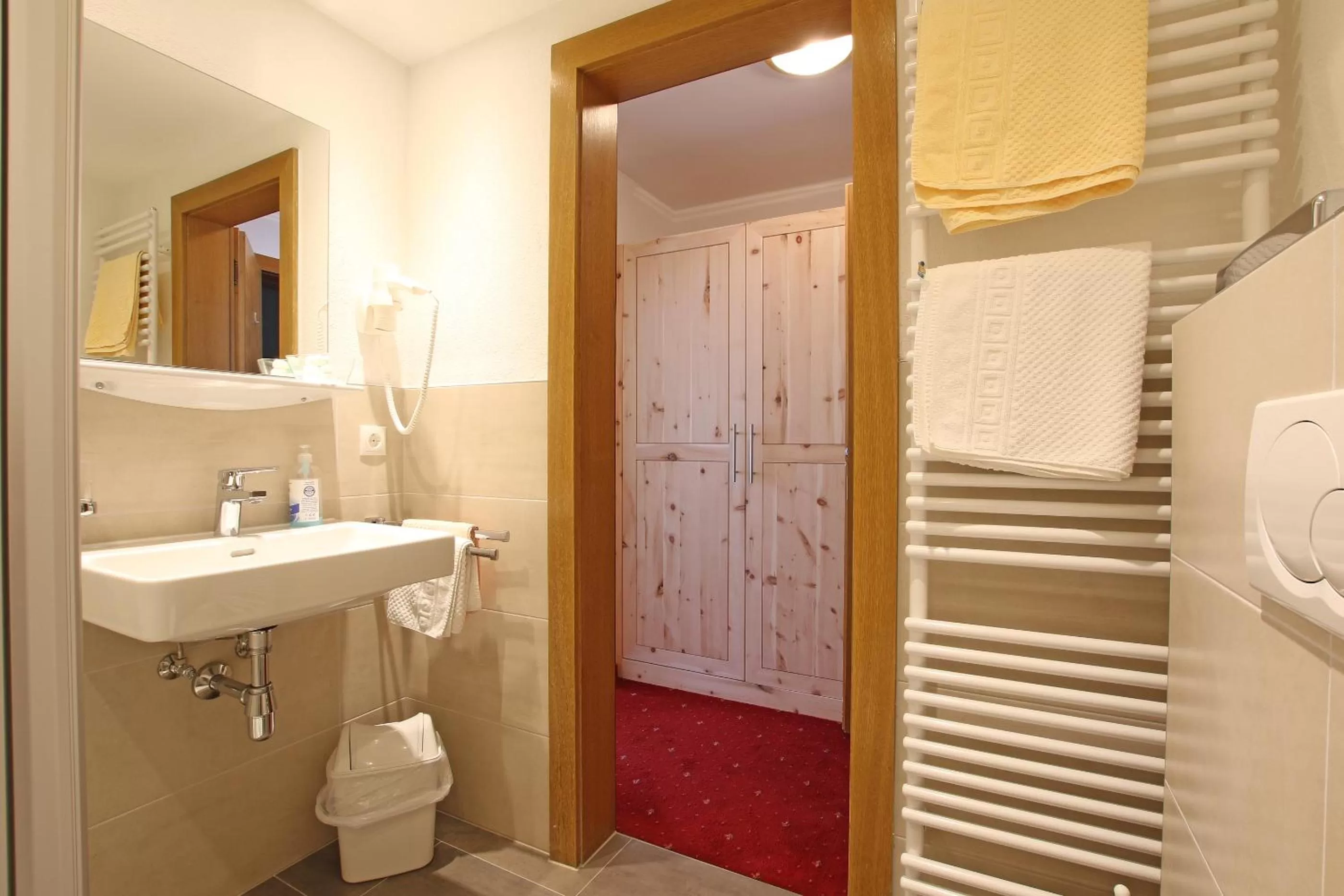 Bathroom in Pension Fuchs