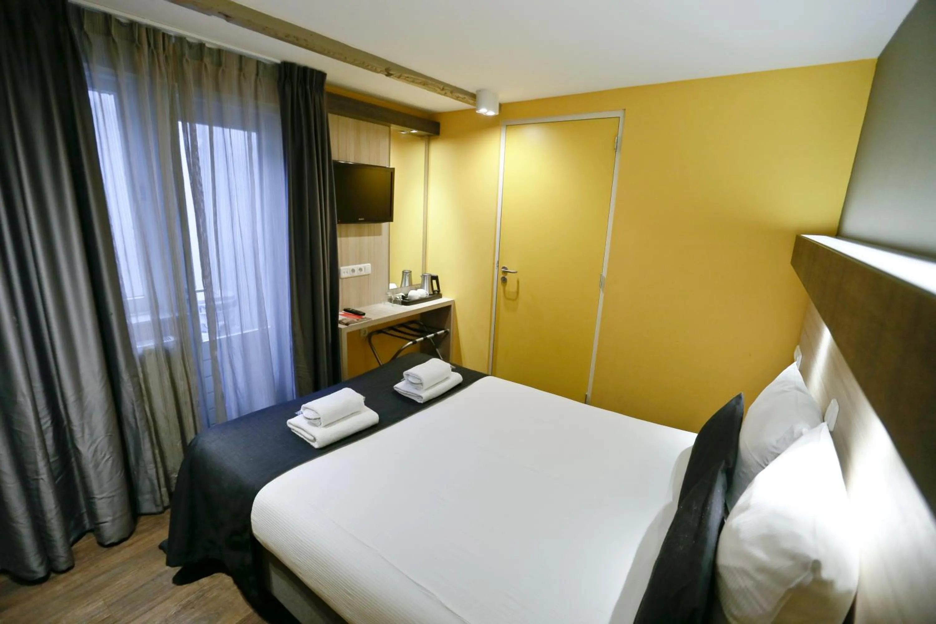 Bed in City Hotel Amsterdam