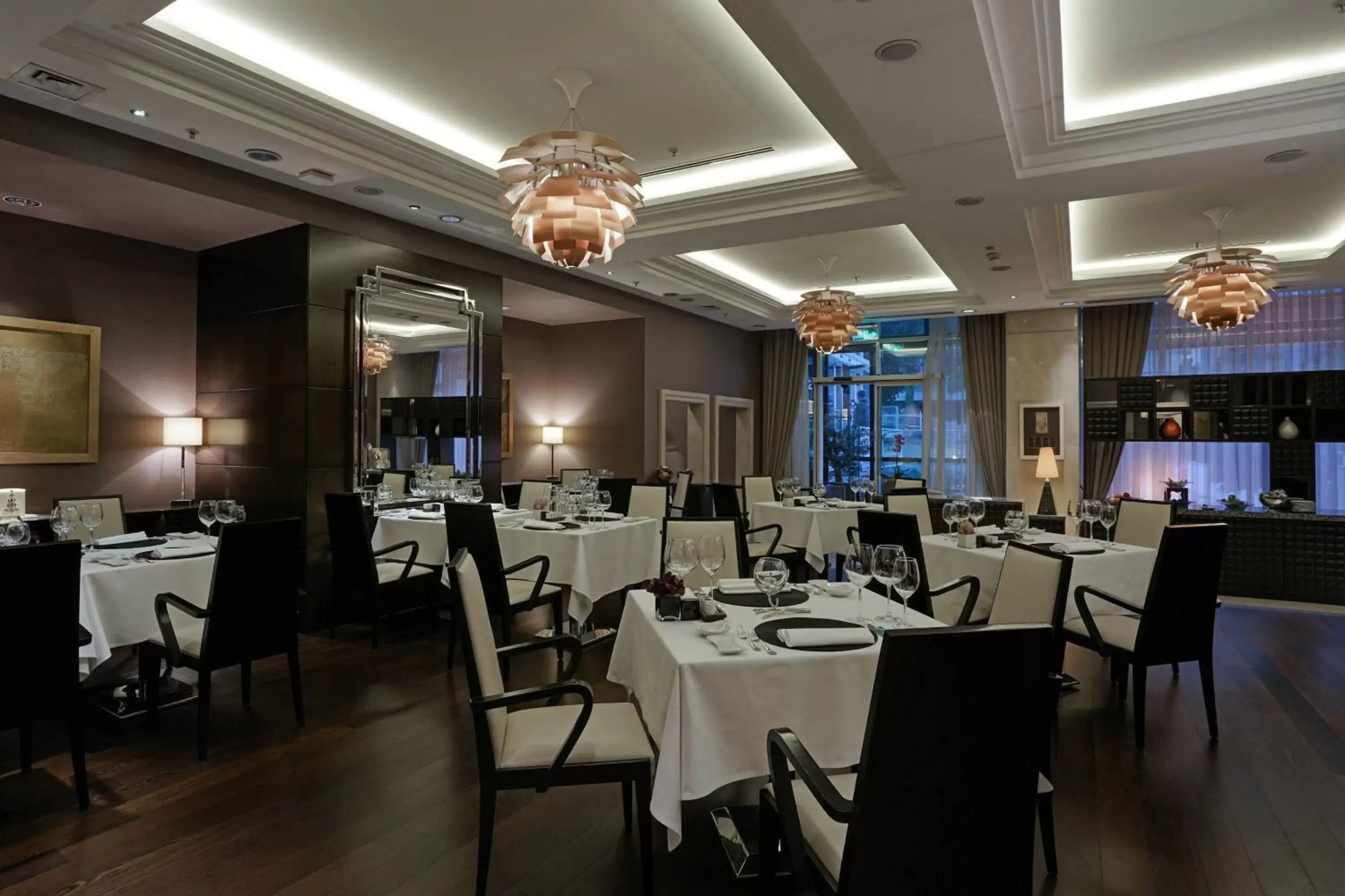 Restaurant/Places to Eat in Lugal, A Luxury Collection Hotel