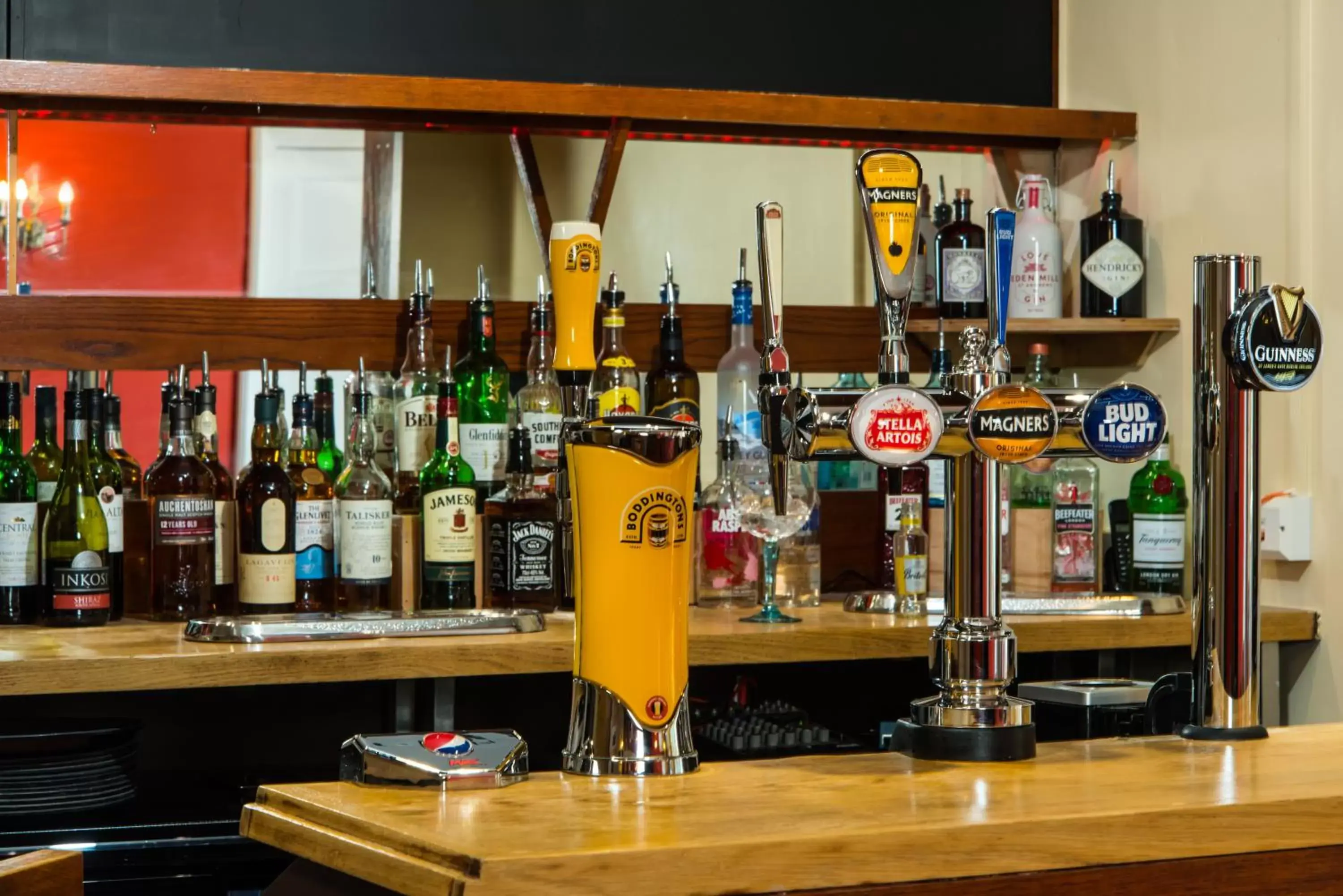 Lounge or bar in Cliffden Hotel