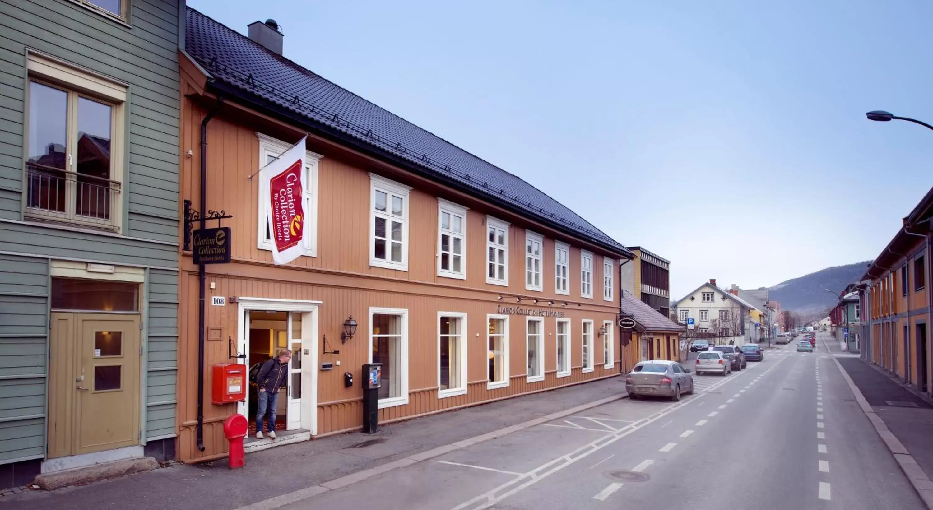 Facade/entrance, Neighborhood in Clarion Collection Hotel Hammer