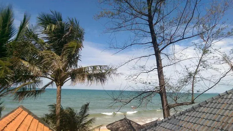 Deluxe Double Room - Beach Front in Phu Quoc Kim - Bungalow On The Beach Deluxe Double Room - Beach Front in Phu Quoc Kim - Bungalow On The Beach