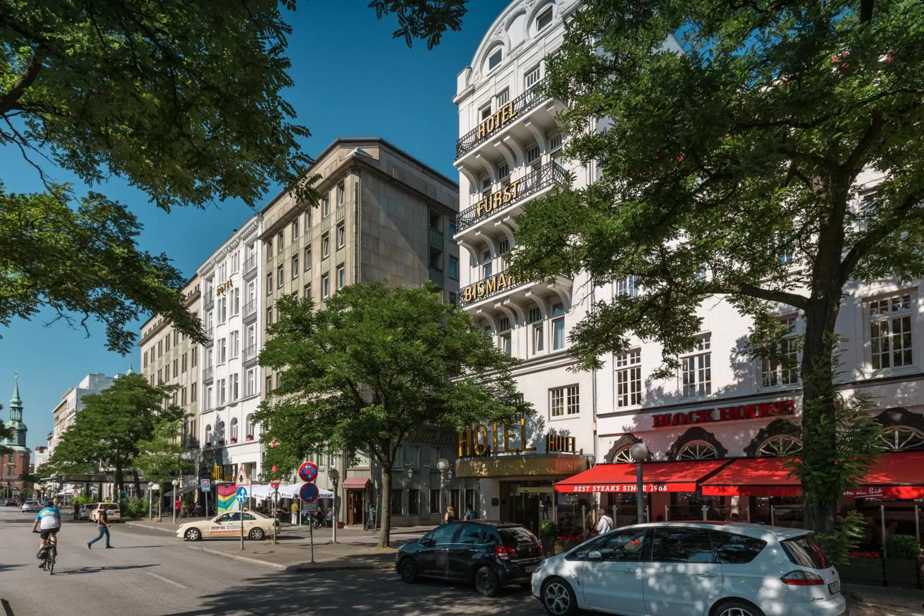 Facade/entrance, Property Building in Hotel Fürst Bismarck