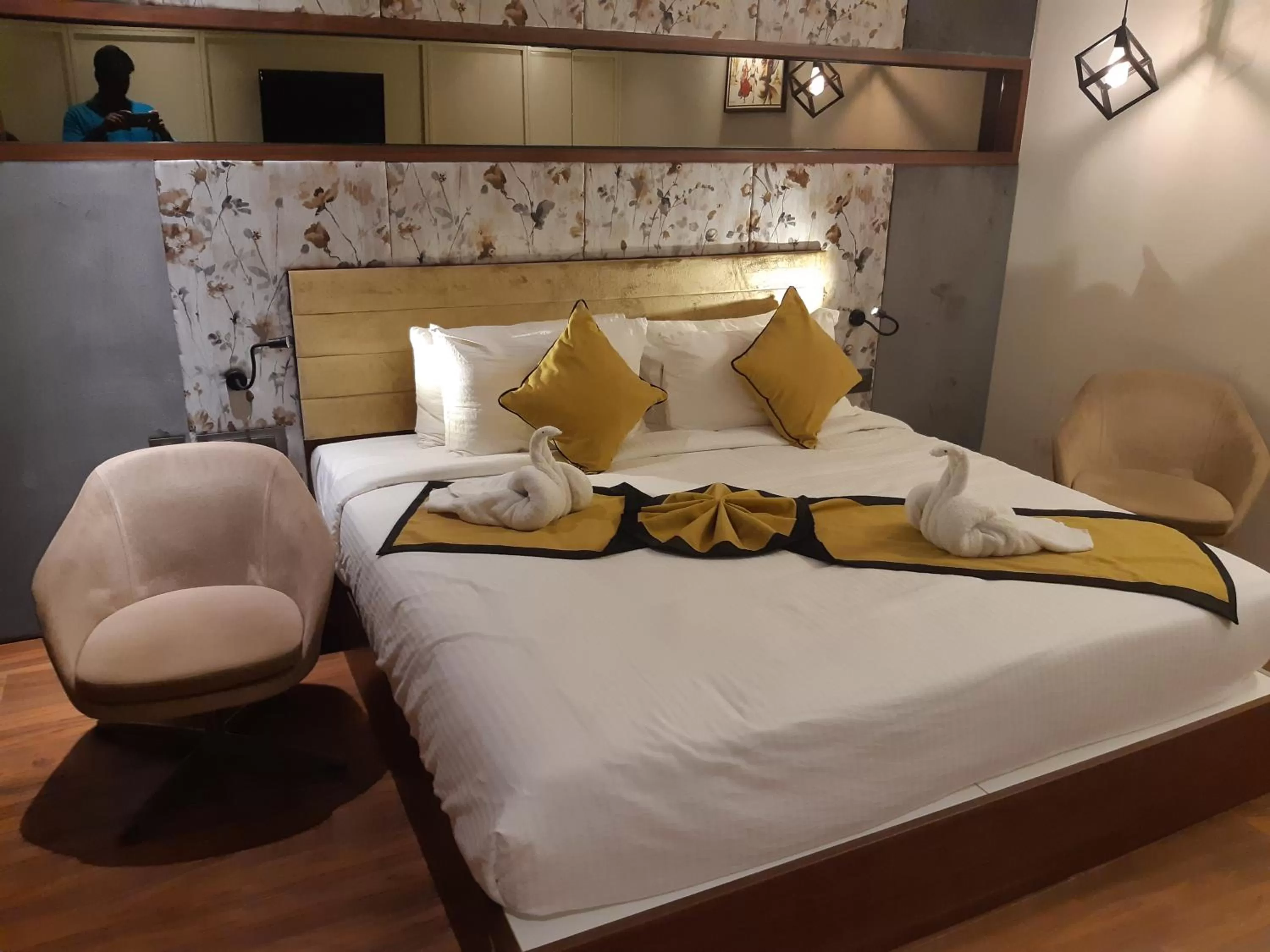 Bed in Hotel Namo Residency