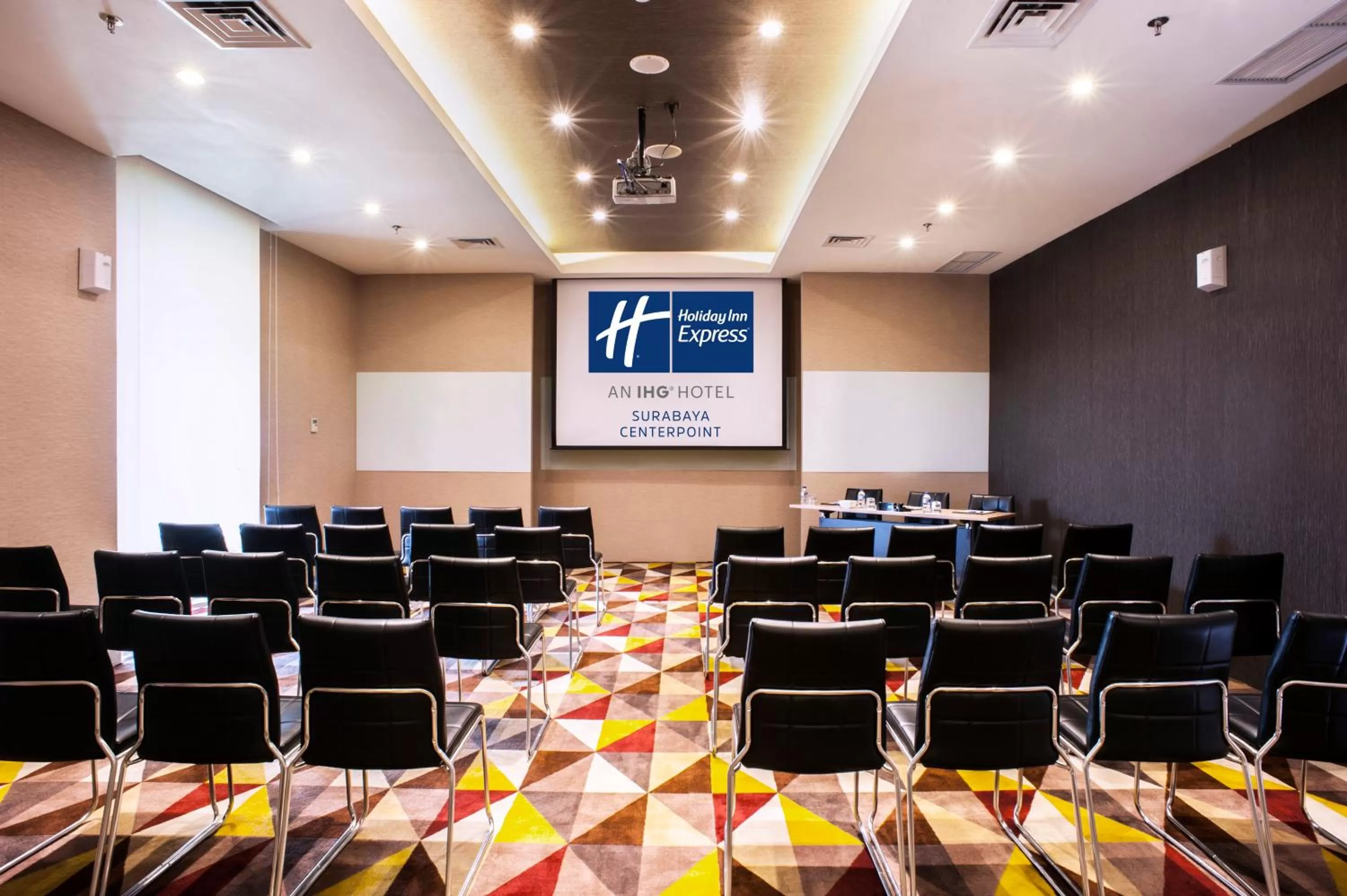 Business facilities in Holiday Inn Express Surabaya CenterPoint by IHG