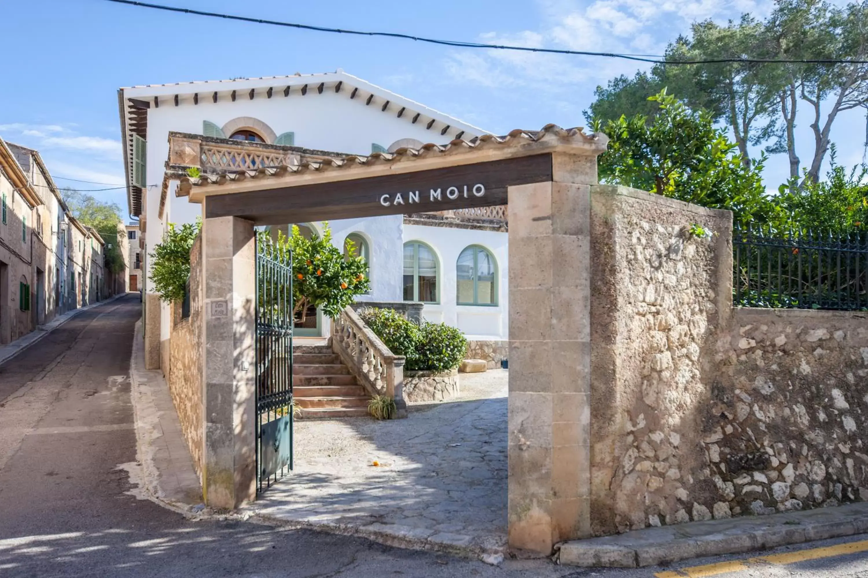 Facade/entrance, Property Building in Can Moio Turismo de Interior