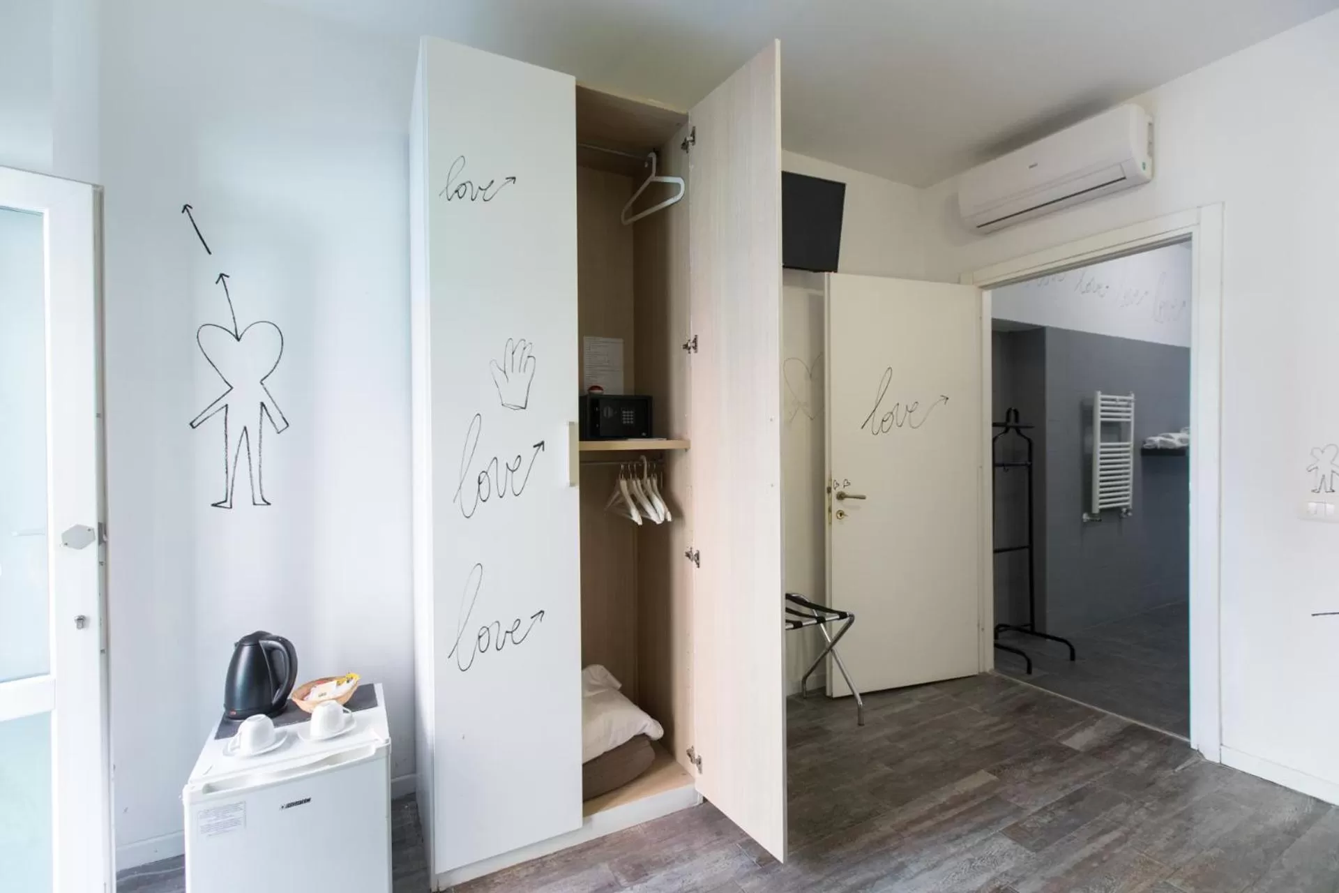 wardrobe in Boutique Hotel Novecento