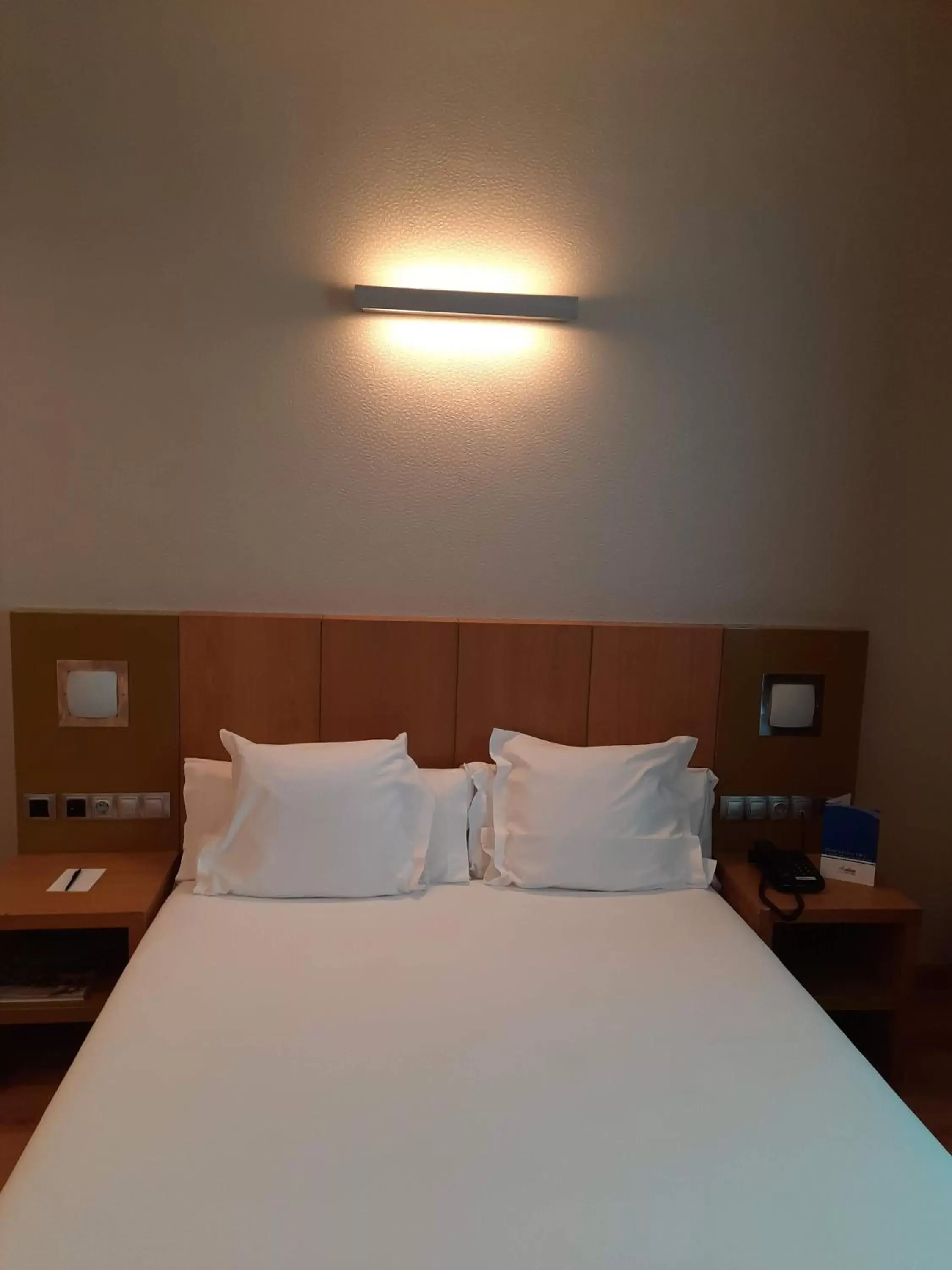 Bed in Hotel La Boroña