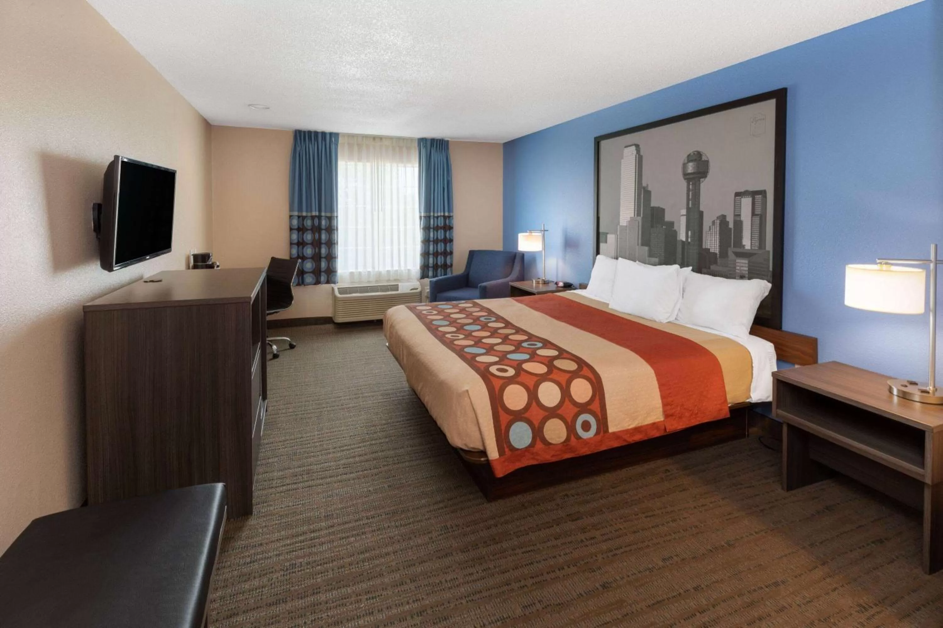 Photo of the whole room, Bed in Super 8 by Wyndham Garland Rowlett East Dallas Area