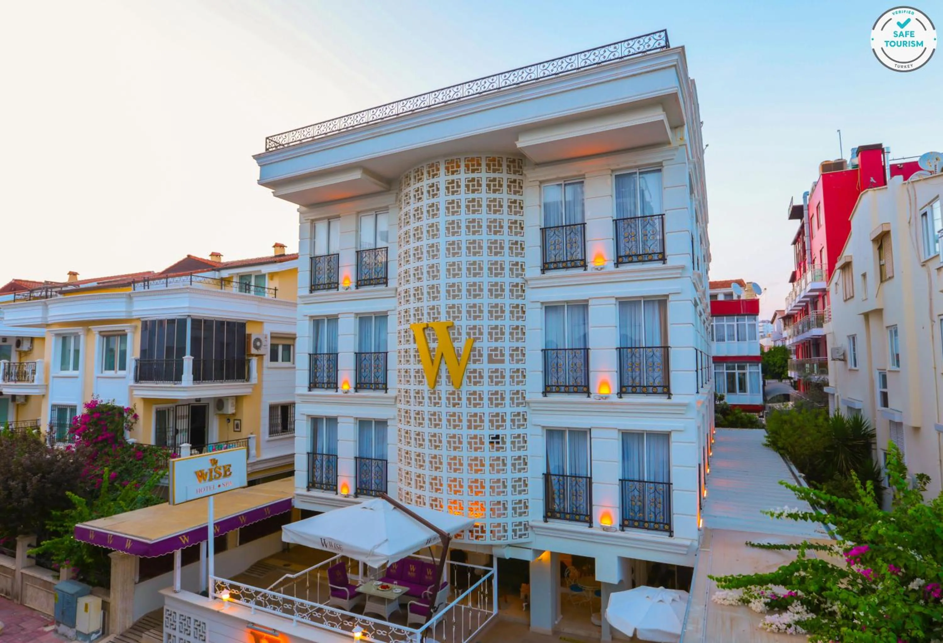 Property building in Wise Hotel & Spa - Adults Only