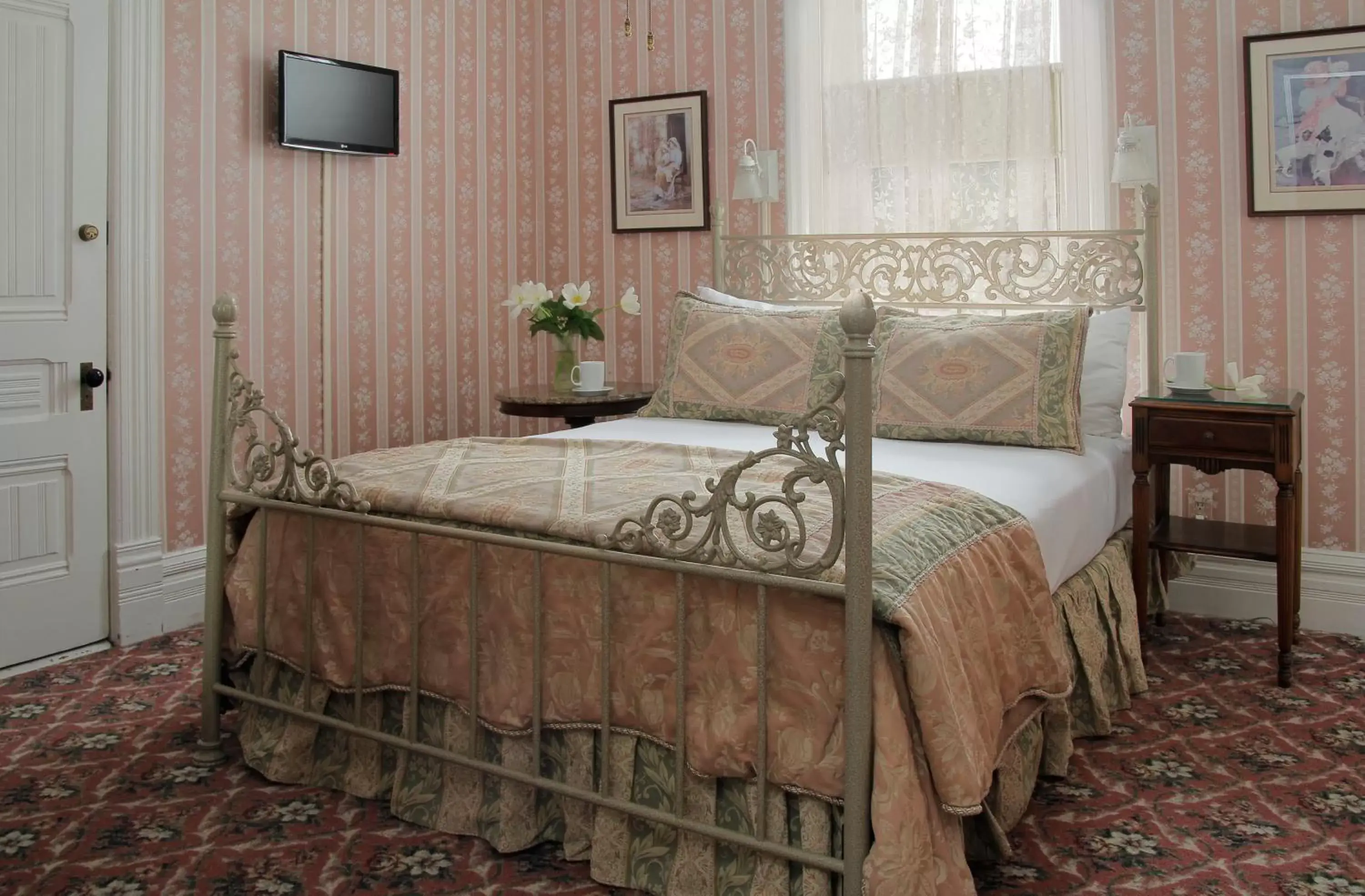 Bed in Victorian Inn