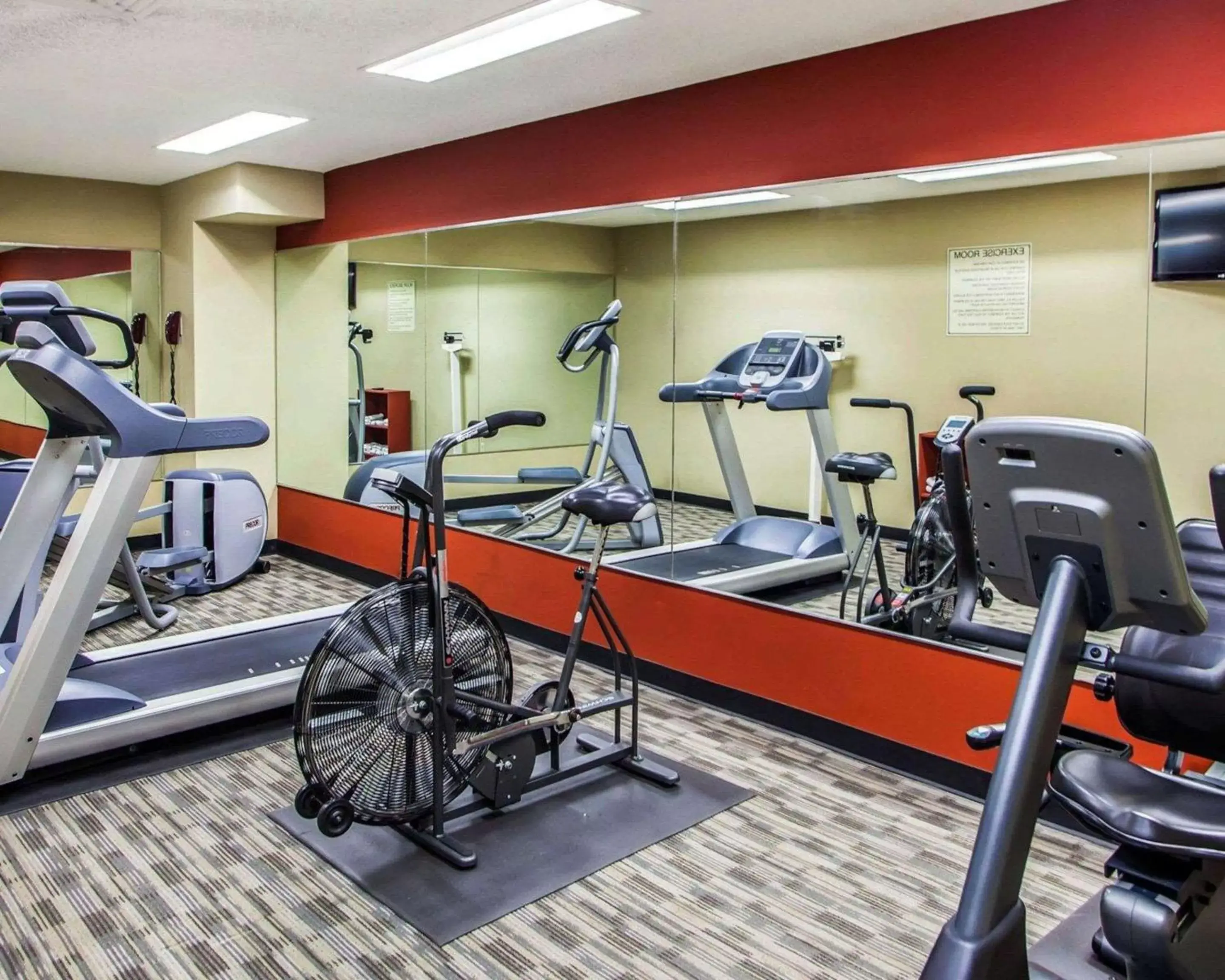 Fitness centre/facilities, Fitness Center/Facilities in Quality Inn & Suites Peoria
