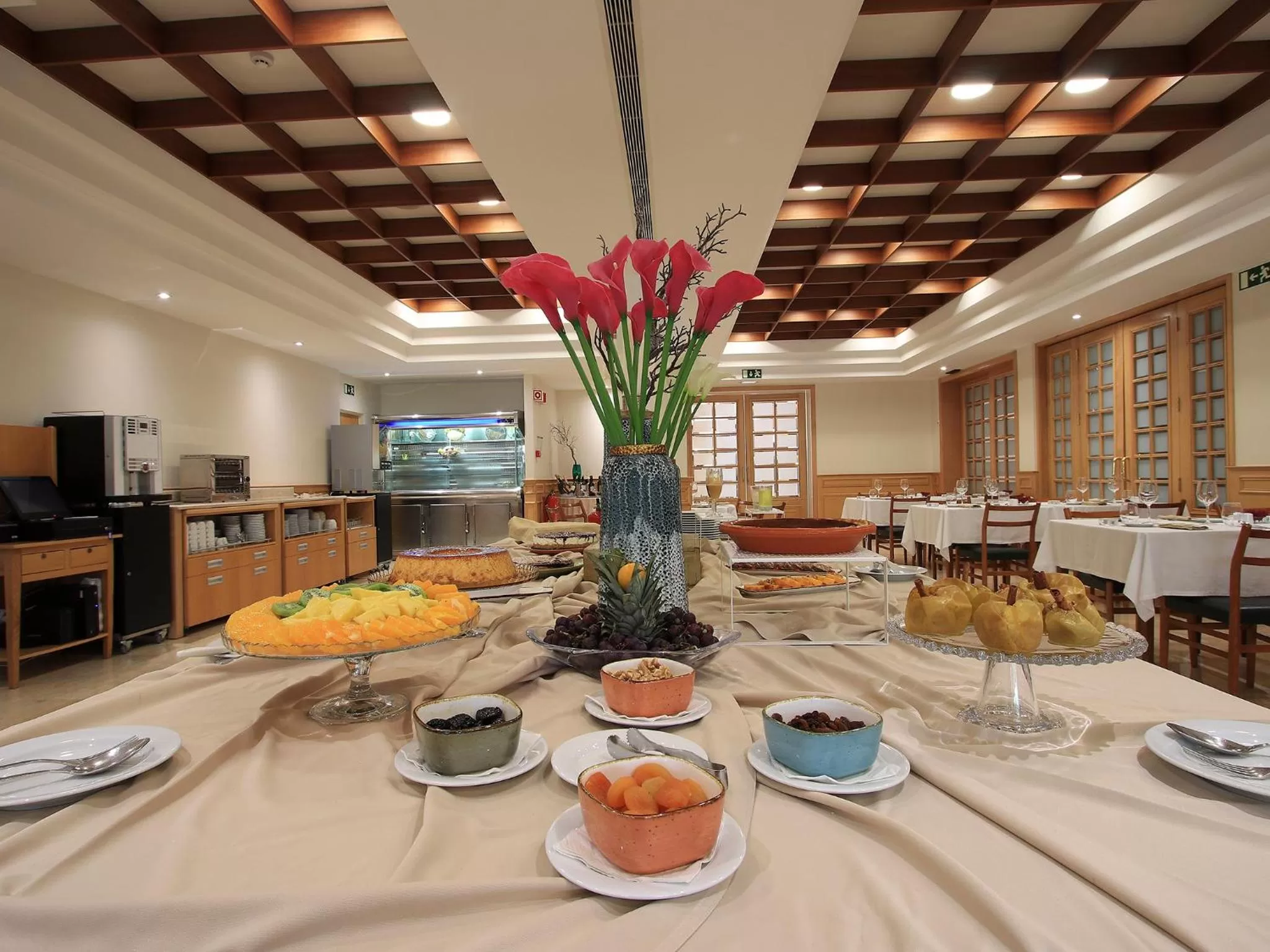 Restaurant/places to eat in Consolata Hotel