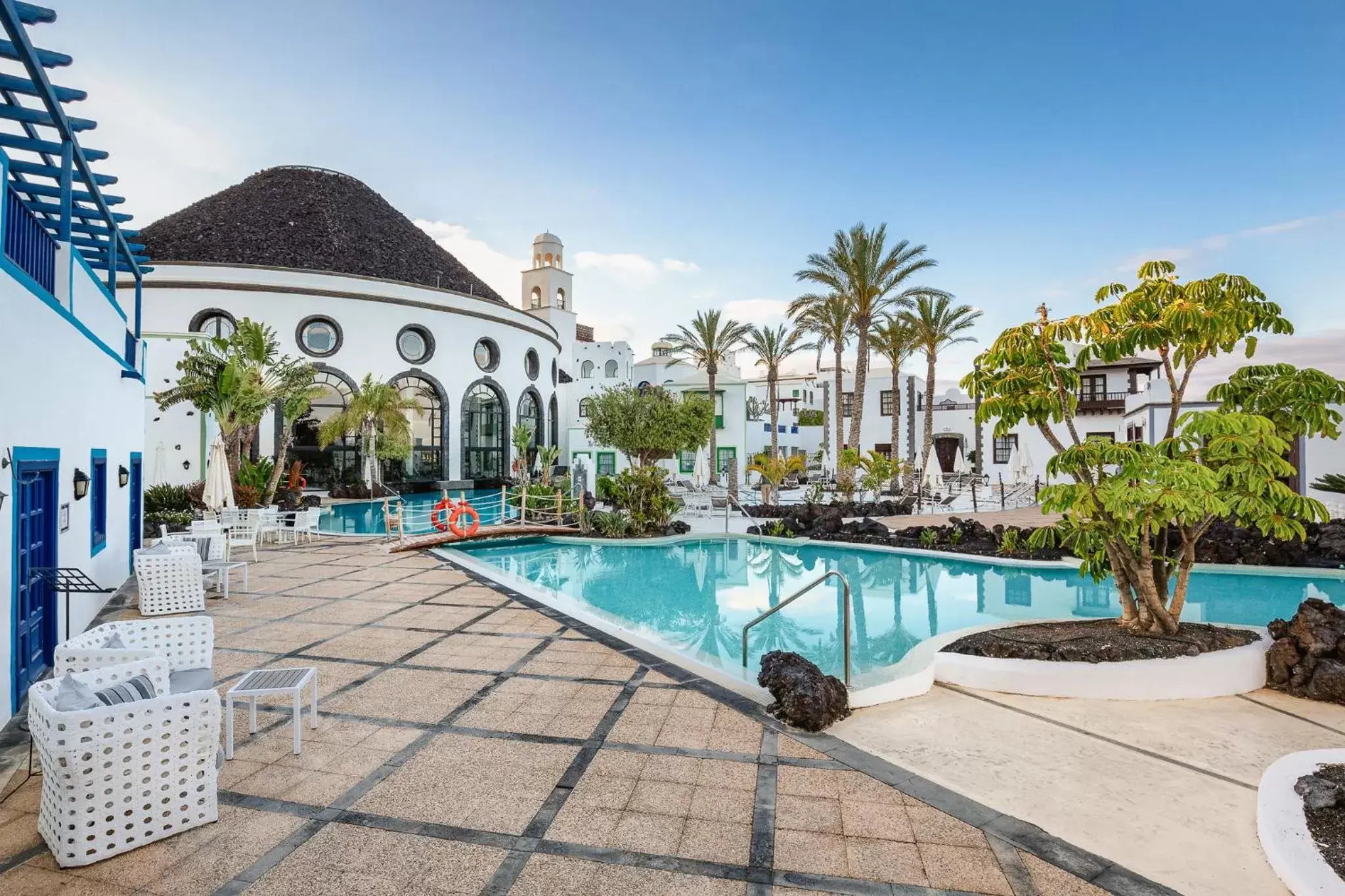 Swimming Pool in Hotel LIVVO Volcán Lanzarote