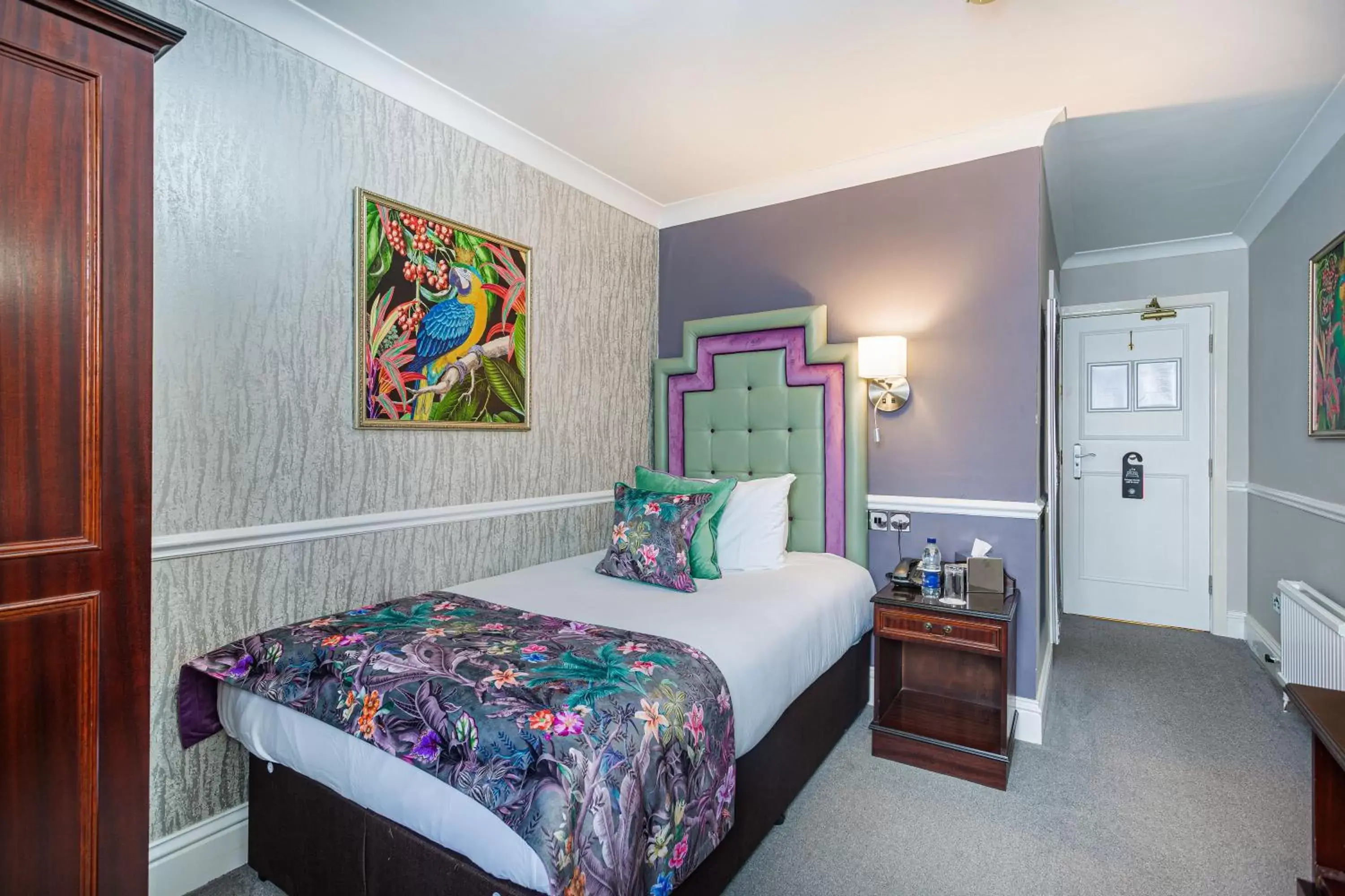 Single Room in The Crown Hotel, Boroughbridge, North Yorkshire - The Coaching Inn Group Single Room in The Crown Hotel, Boroughbridge, North Yorkshire - The Coaching Inn Group