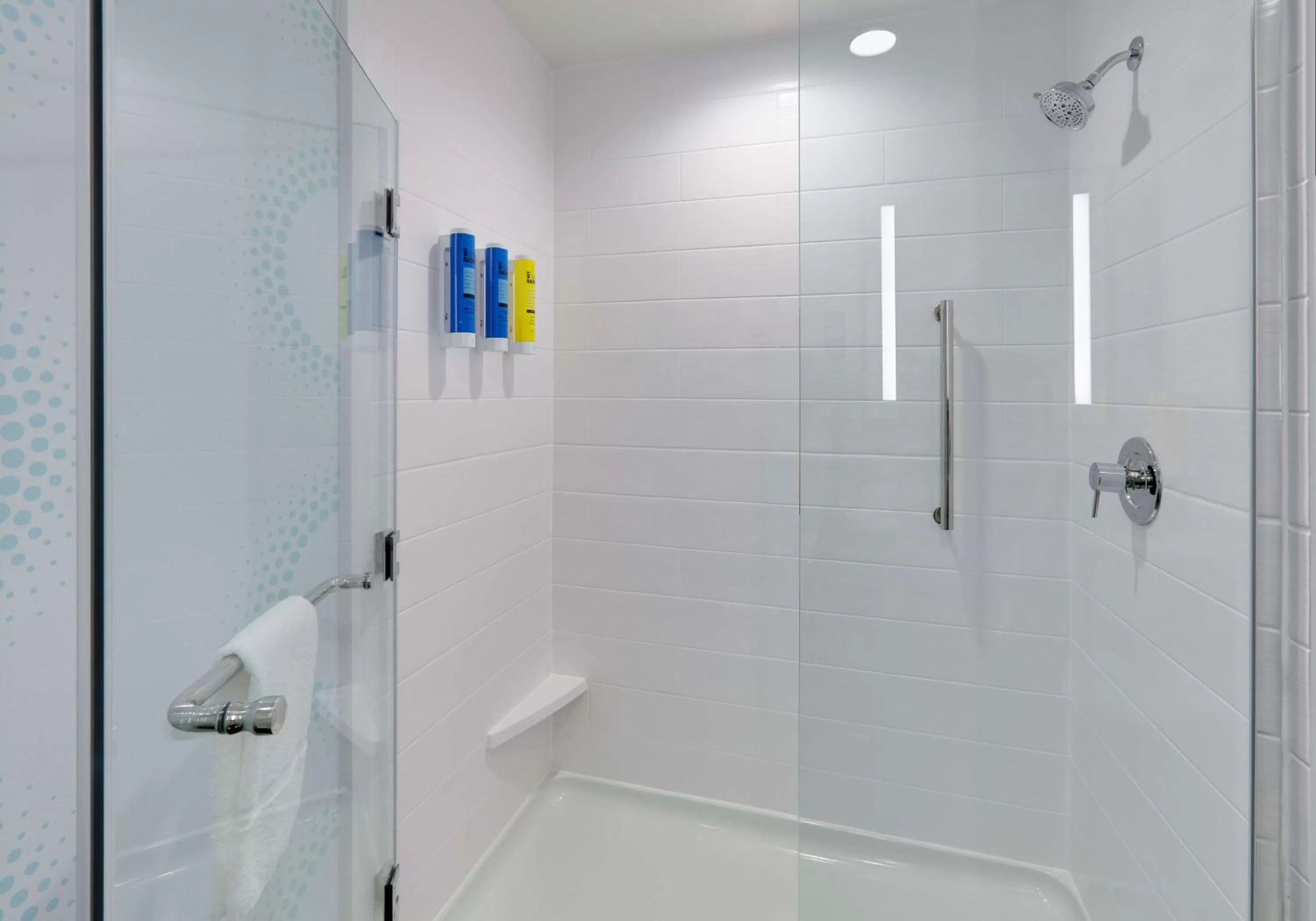 Bathroom in Tru By Hilton Euless Dfw West, Tx