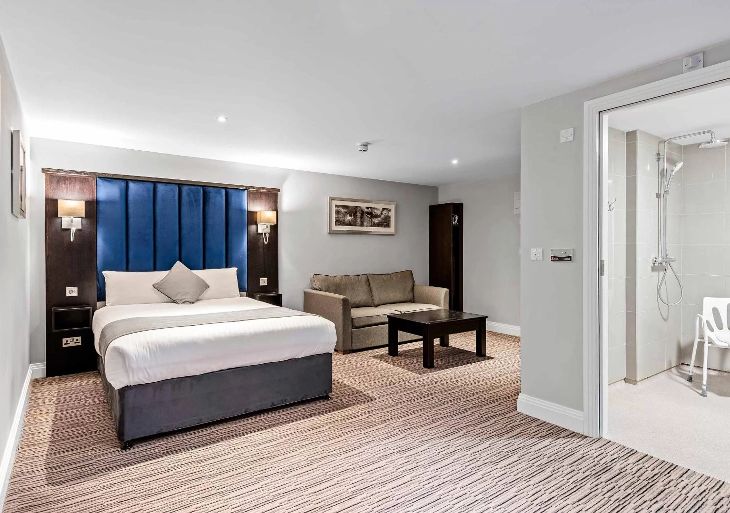 Bedroom, Bed in St Nicholas Hotel Colchester