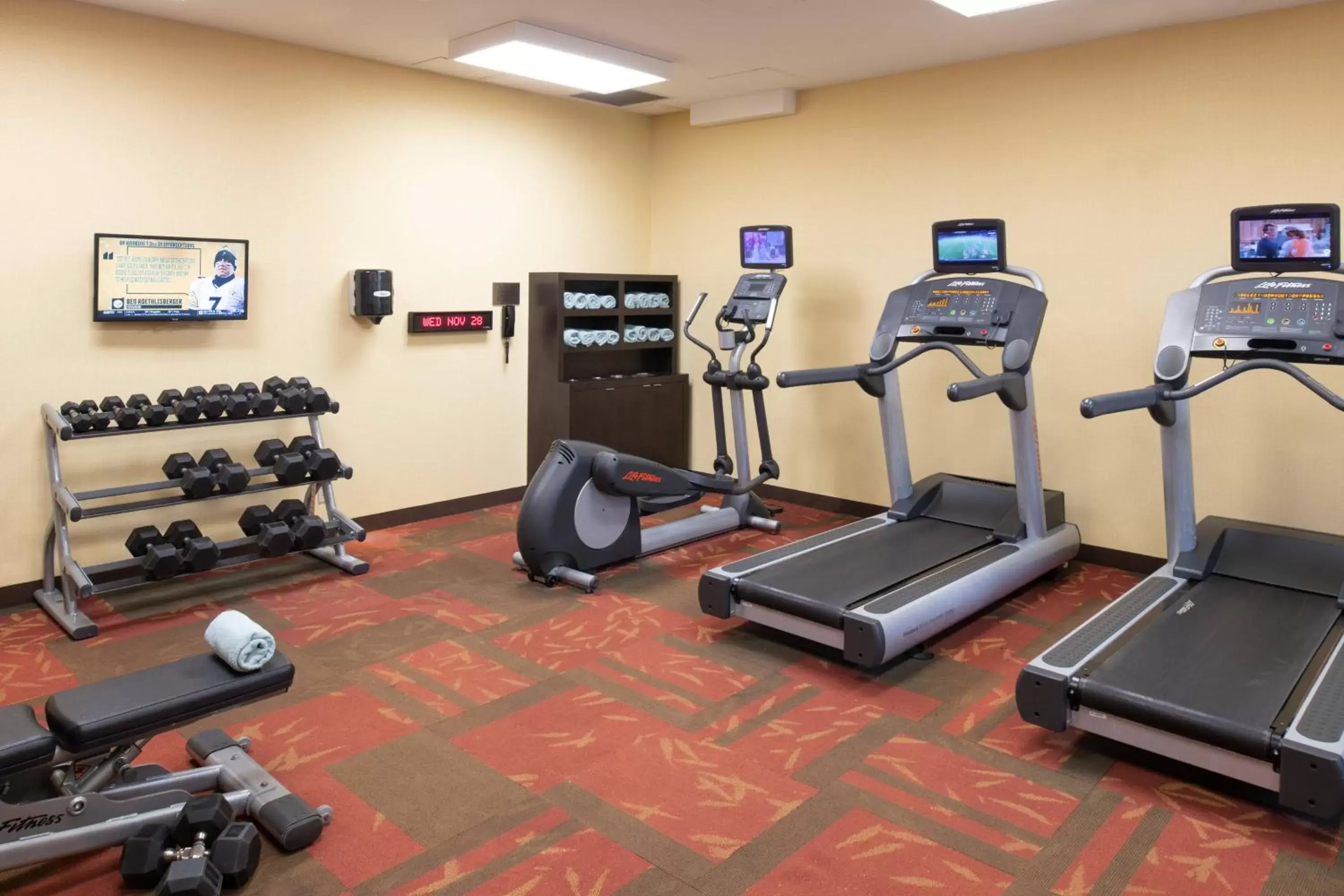 Fitness centre/facilities, Fitness Center/Facilities in Courtyard Jacksonville Orange Park