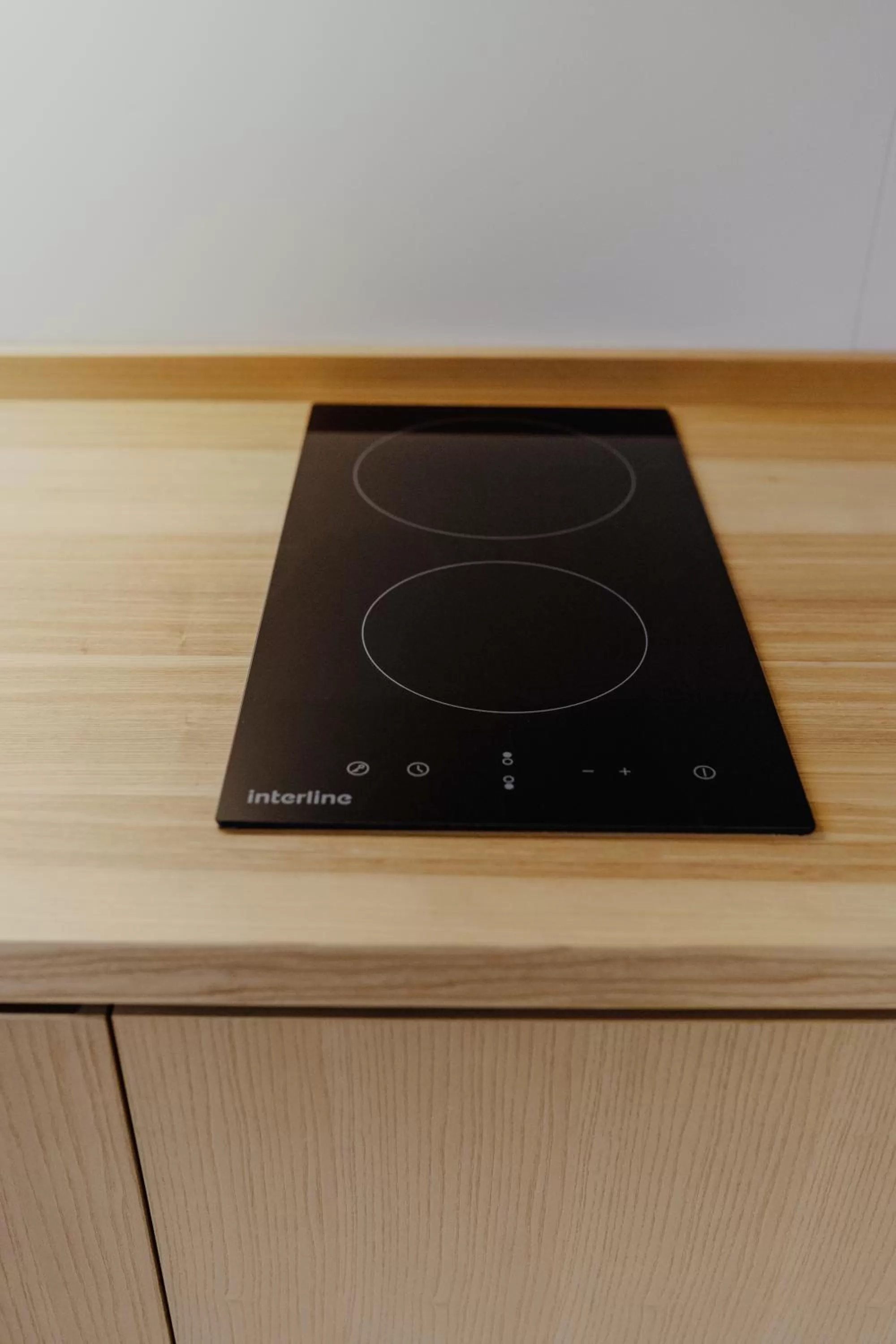 stove in Owntown Apart Hotel