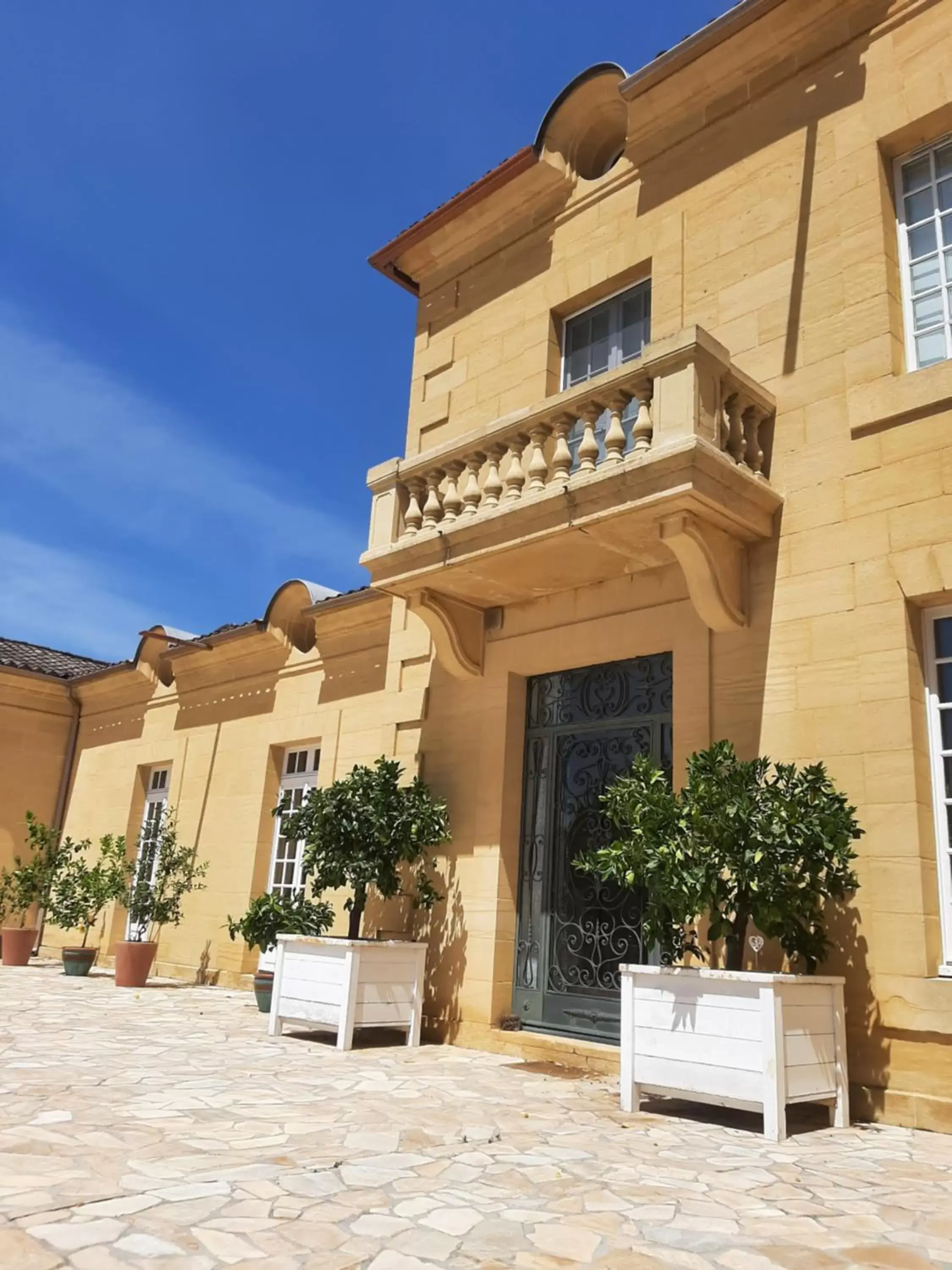 Facade/entrance, Property Building in Maison Coqueréaumont