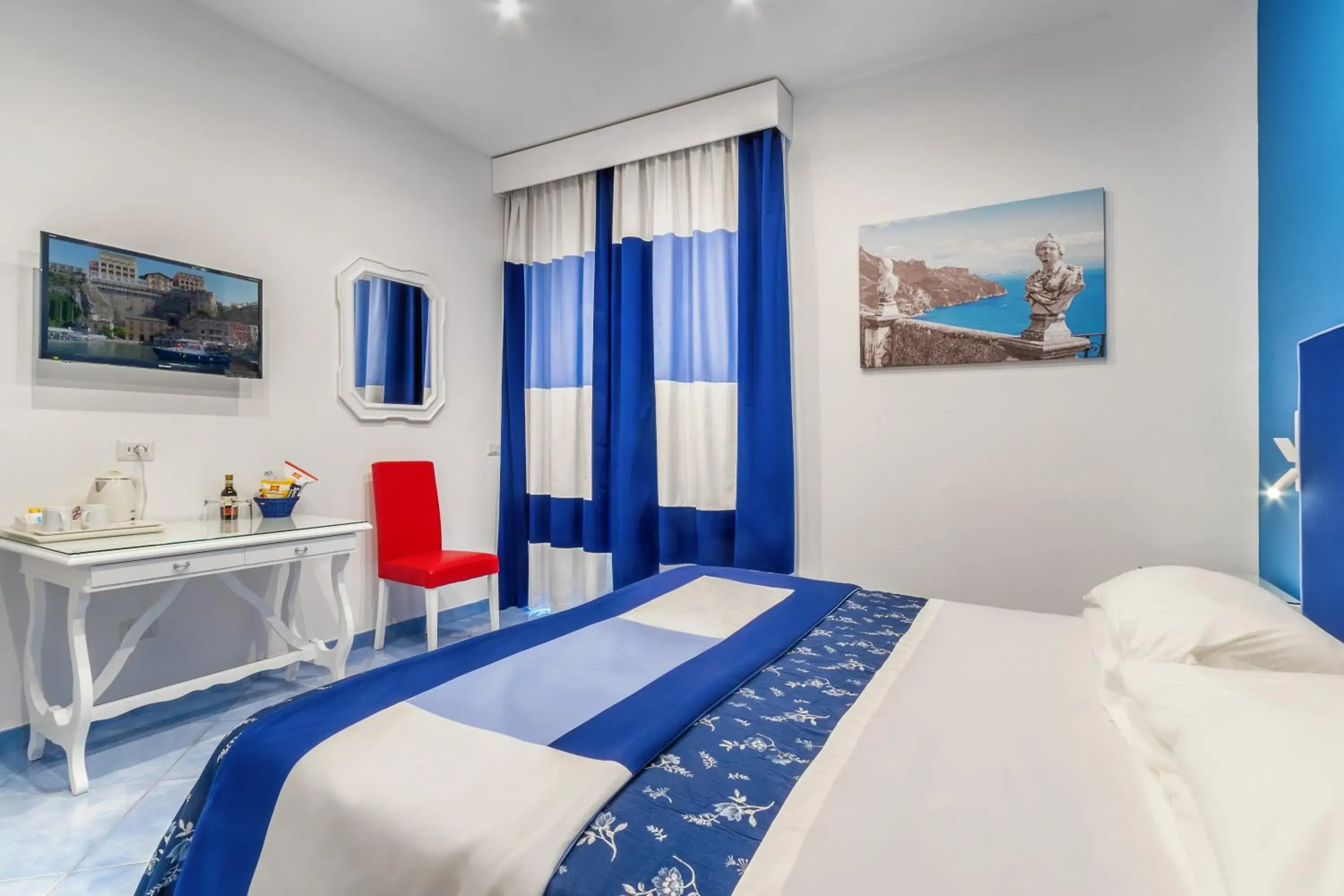 Bed in Hotel Metropole Bed in Hotel Metropole