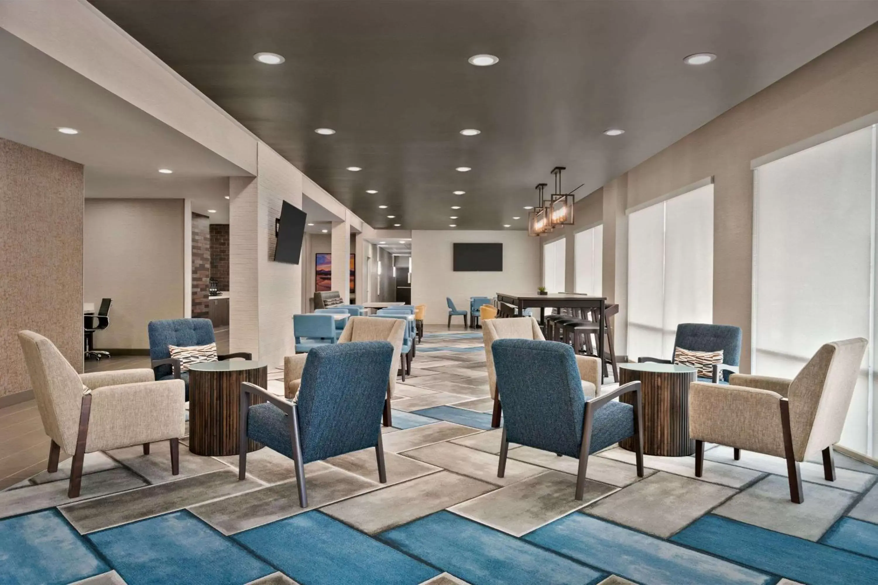 Lobby or reception, Restaurant/Places to Eat in La Quinta Inn & Suites by Wyndham San Bernardino