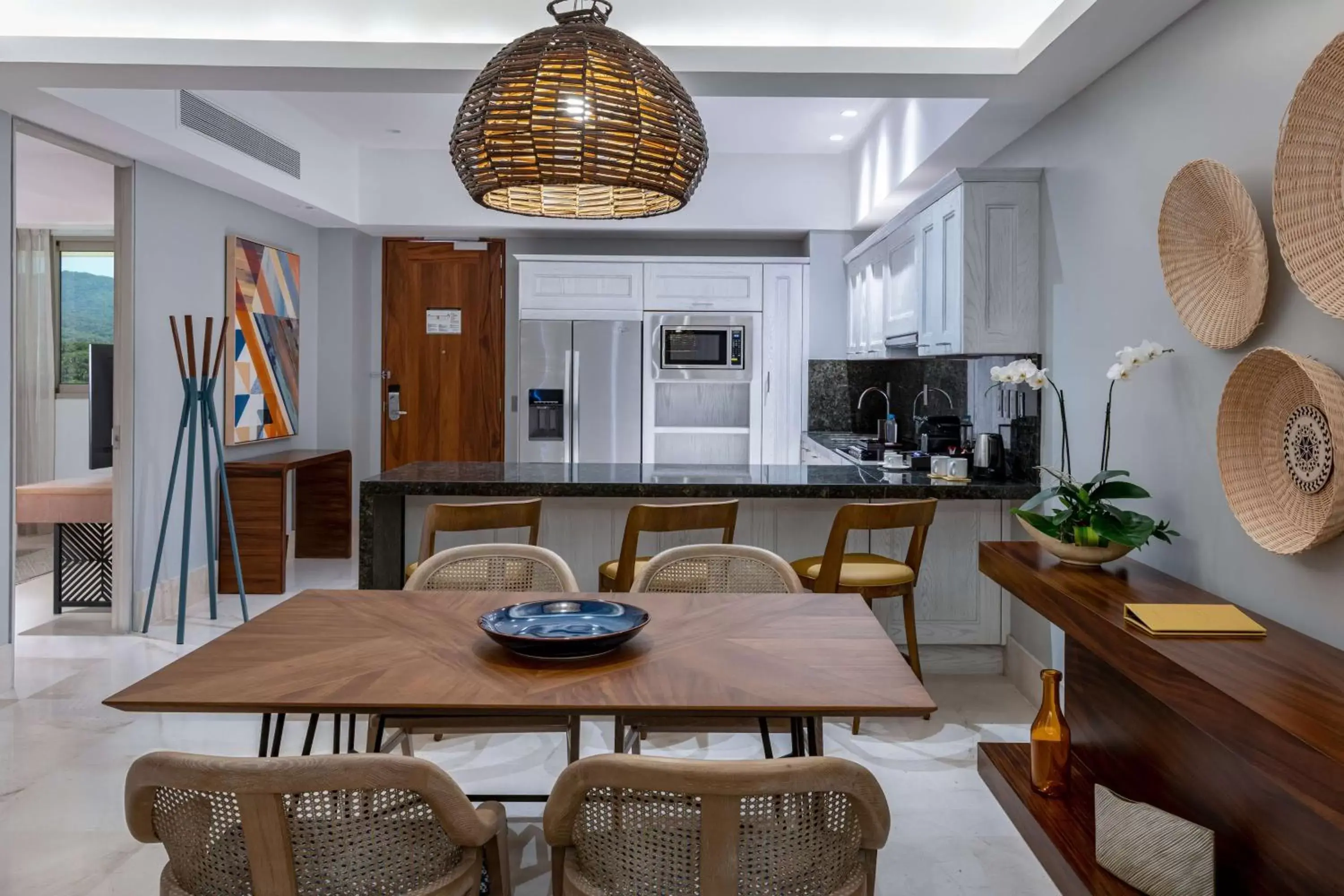 Kitchen or kitchenette, Dining Area in Conrad Punta de Mita