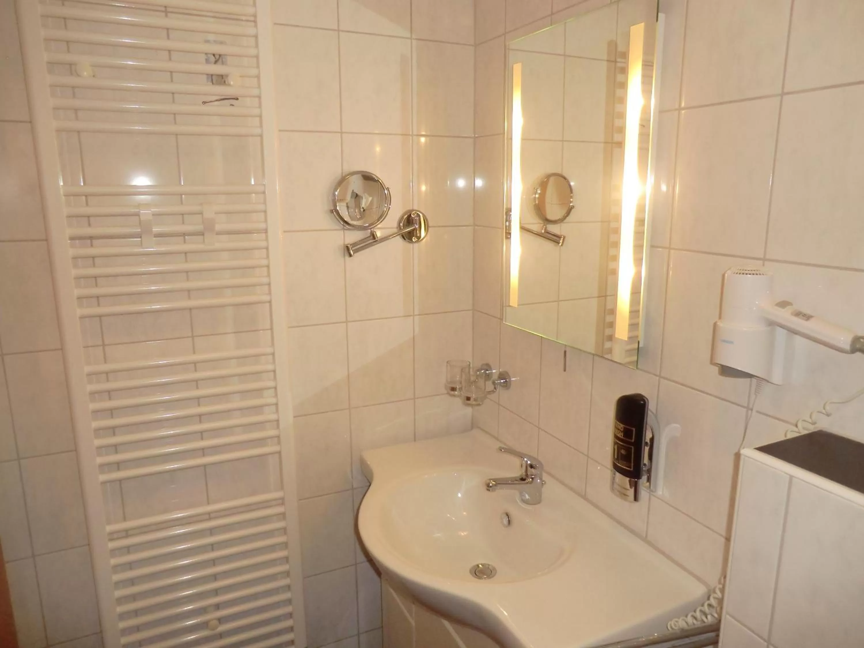 Bathroom in Hotel Pension Am Hafen