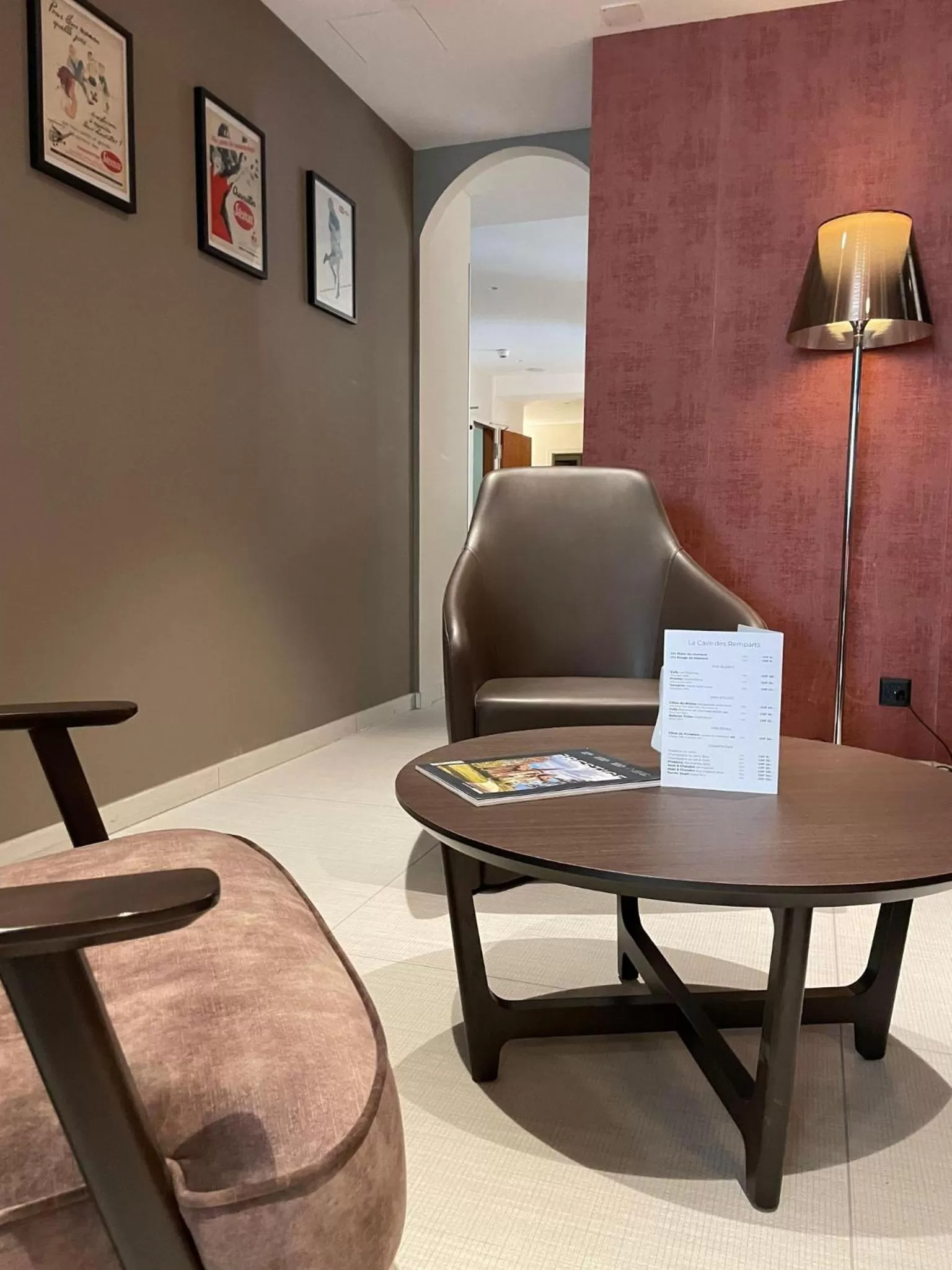 Lounge or bar in Mercure Fribourg Centre Remparts