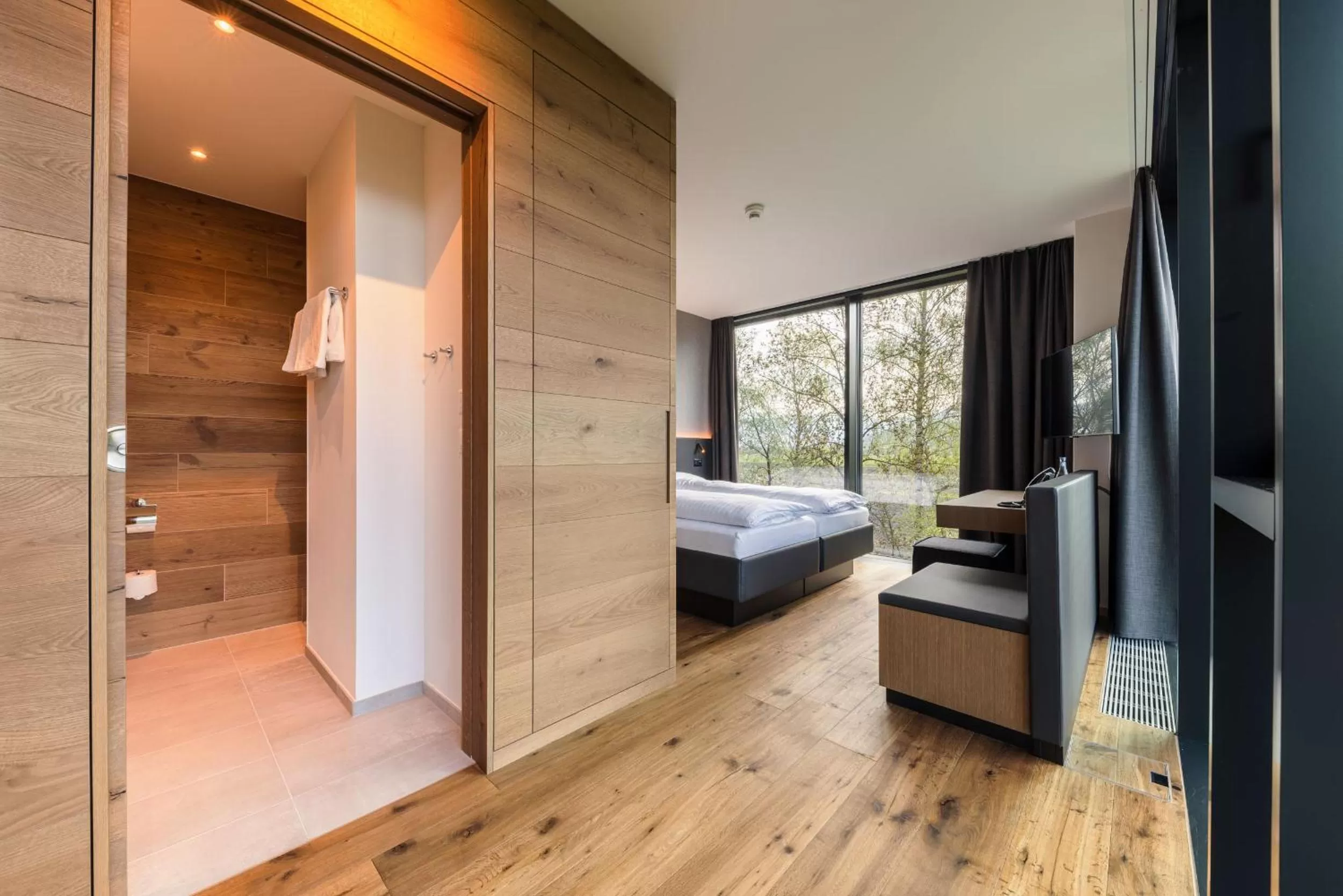 Staff, Bed in Hotel kommod