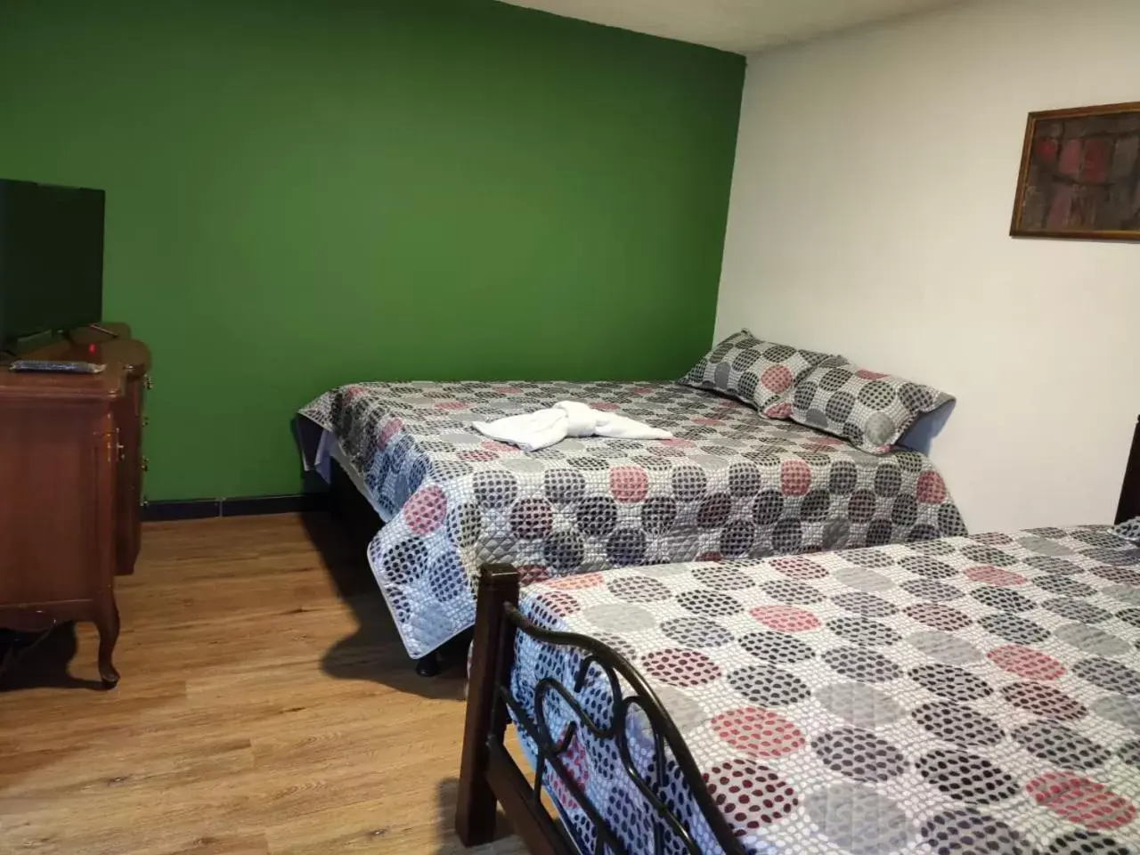 Twin Room in acogedor Hostal usaquen la parada del tren Twin Room in acogedor Hostal usaquen la parada del tren