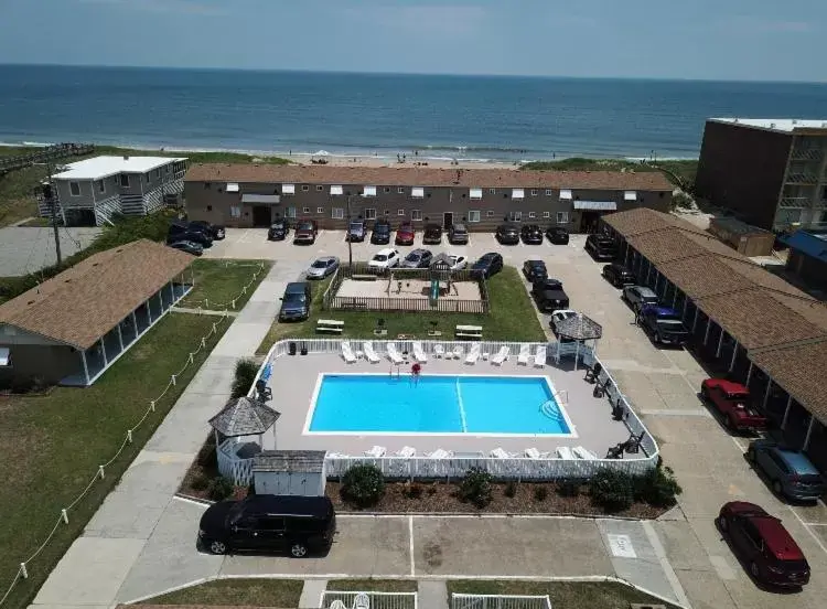 Bird's eye view, Pool View in Outer Banks Motor Lodge