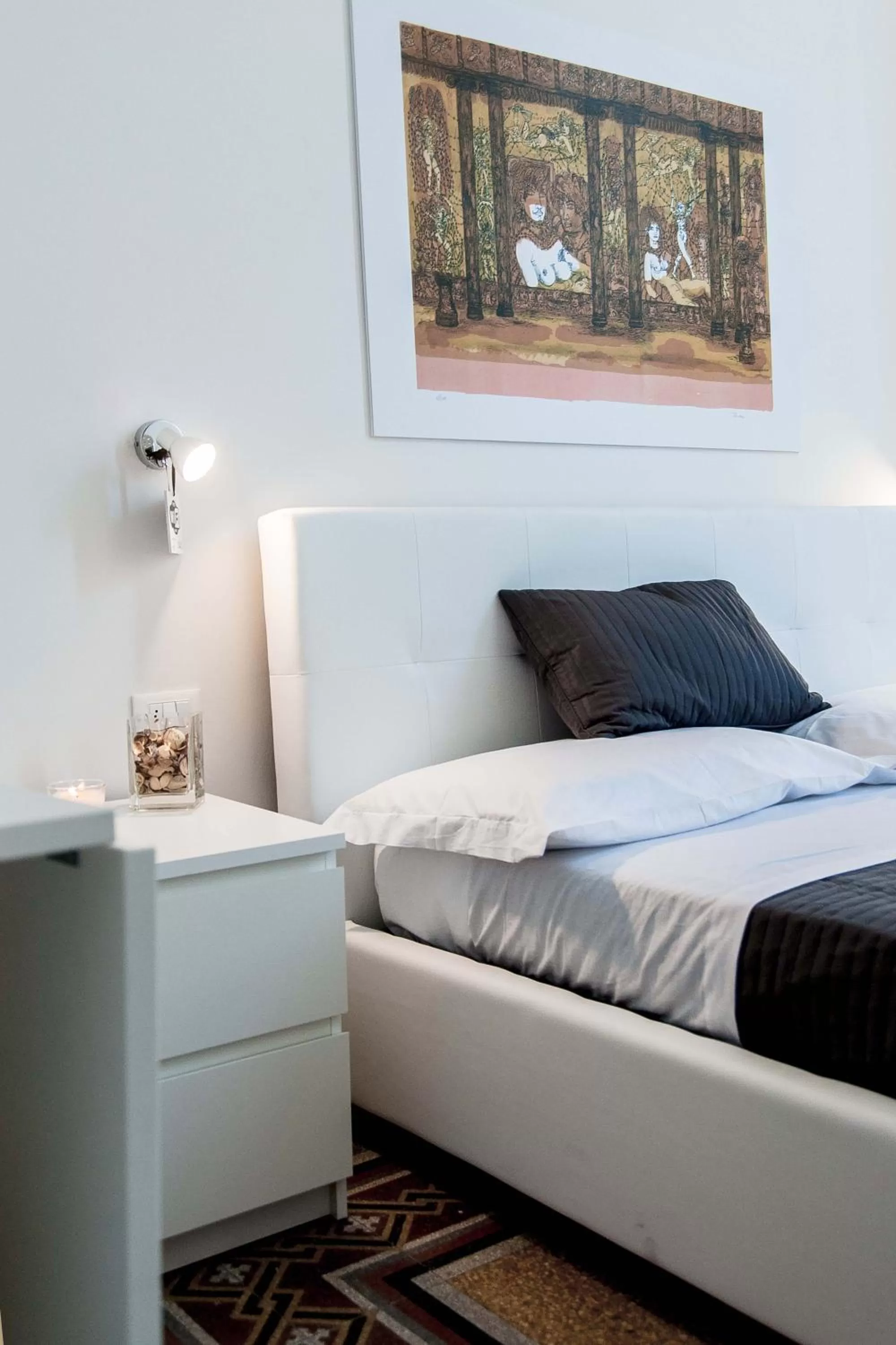 Bed in L'Opera Buffa