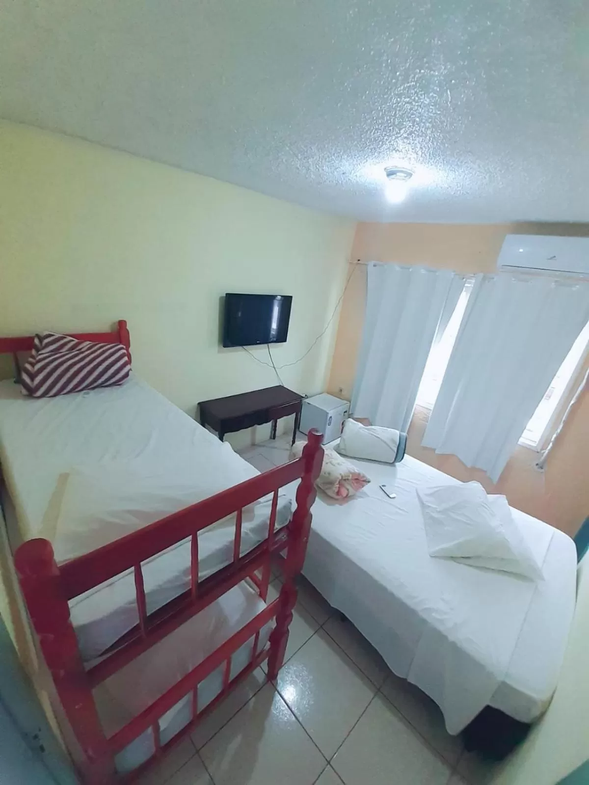 Bed in Hotel Glória